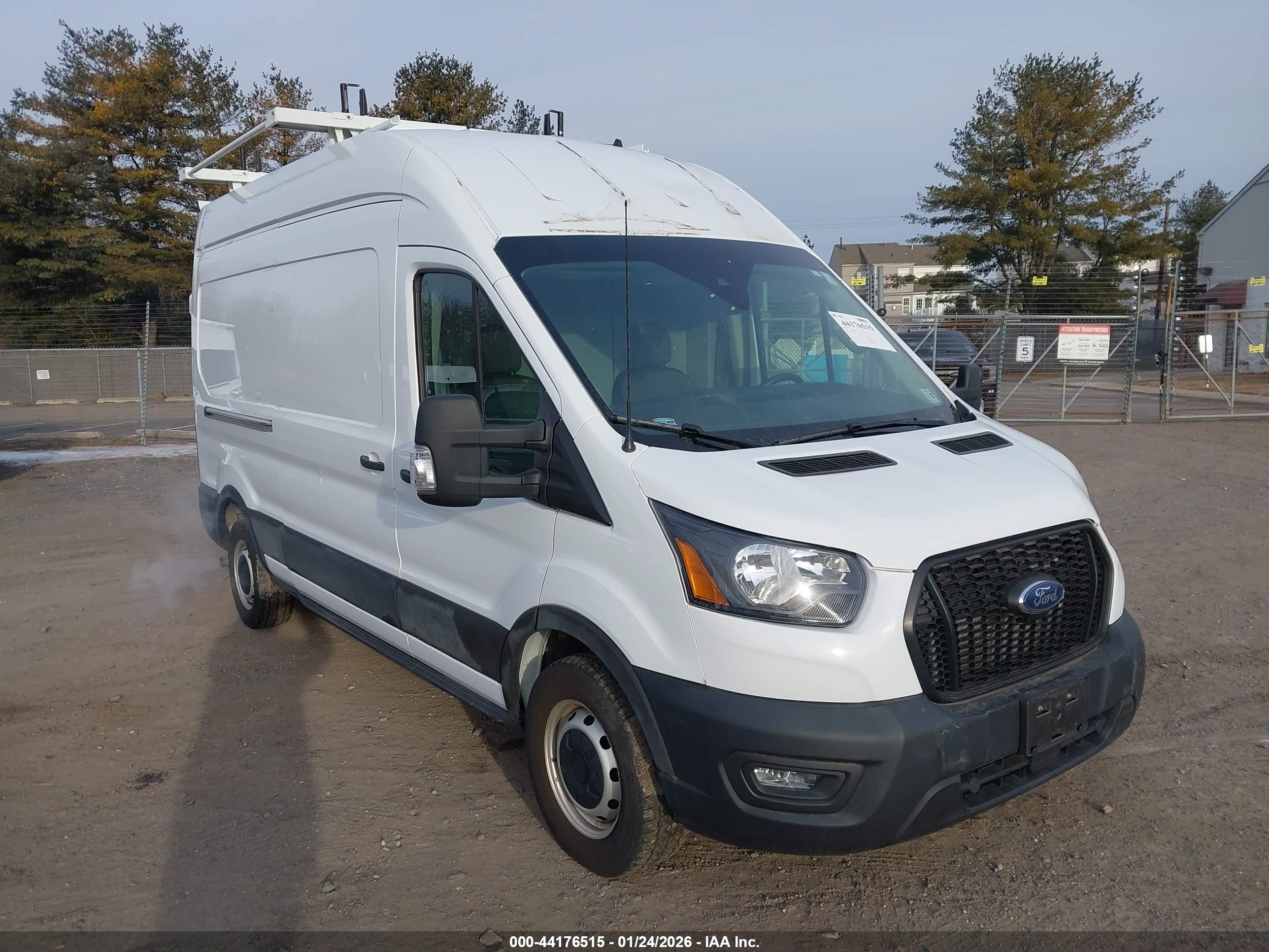 FORD TRANSIT-250 image 6