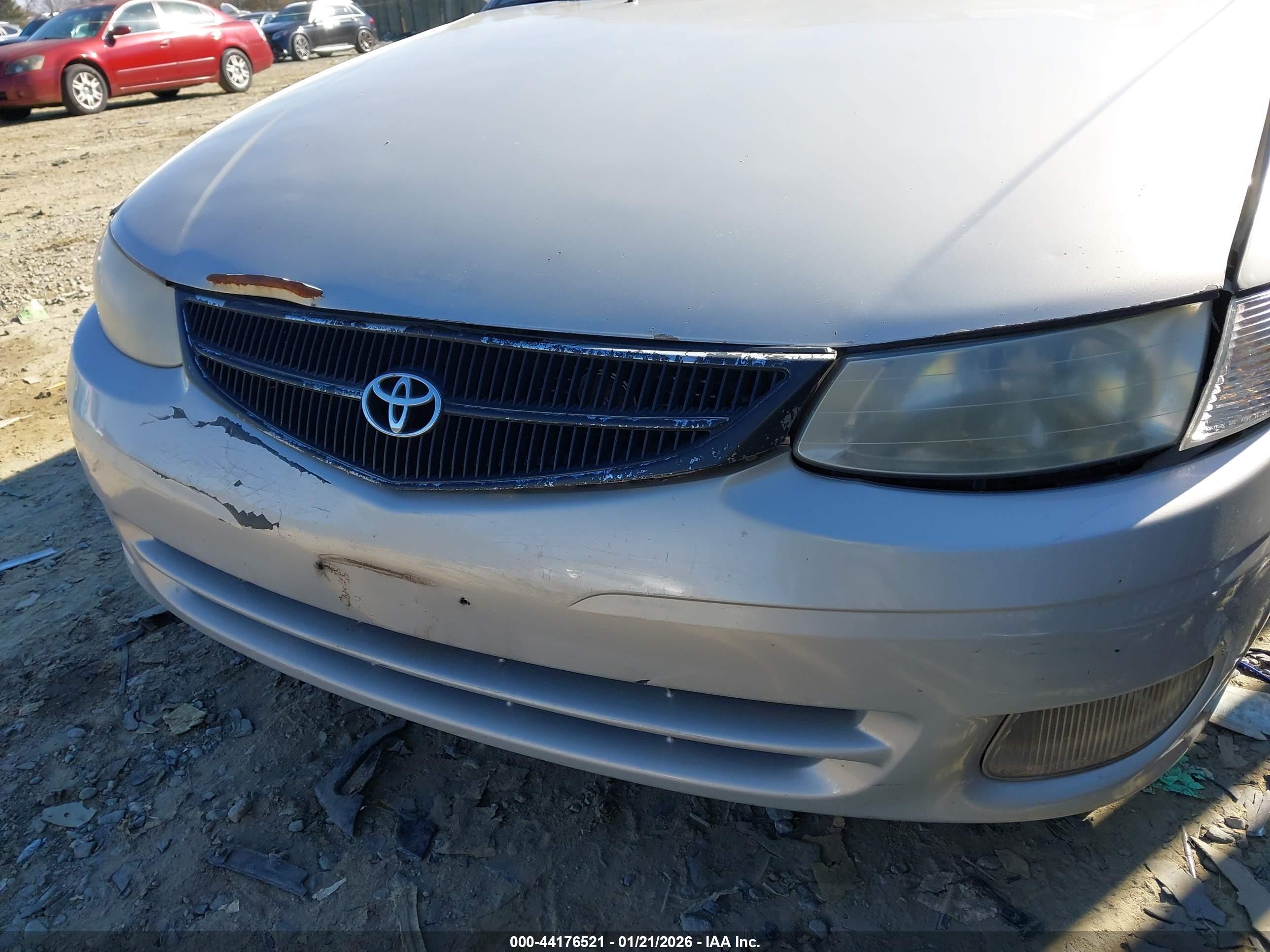 TOYOTA CAMRY image 6