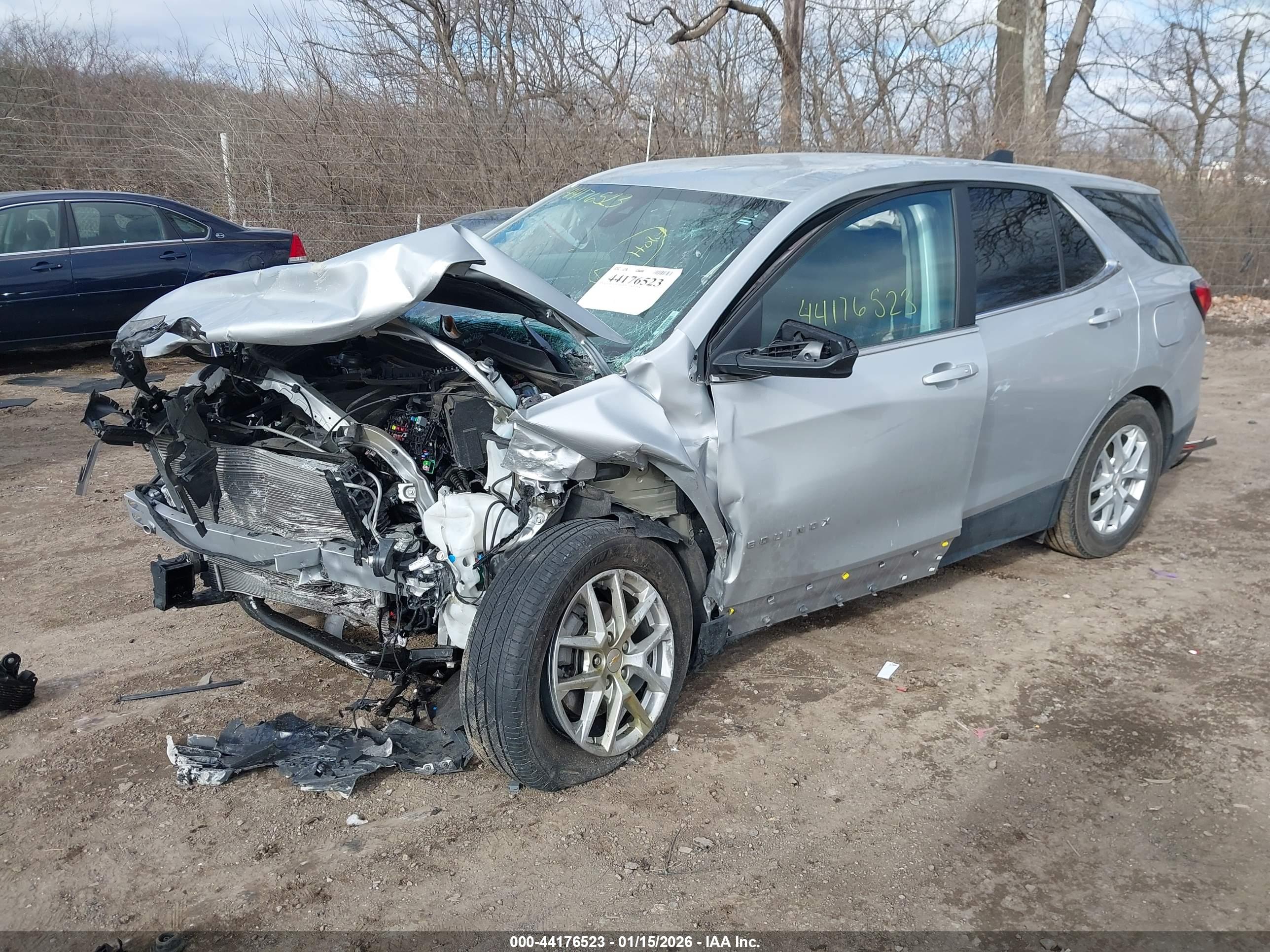 CHEVROLET EQUINOX image 2