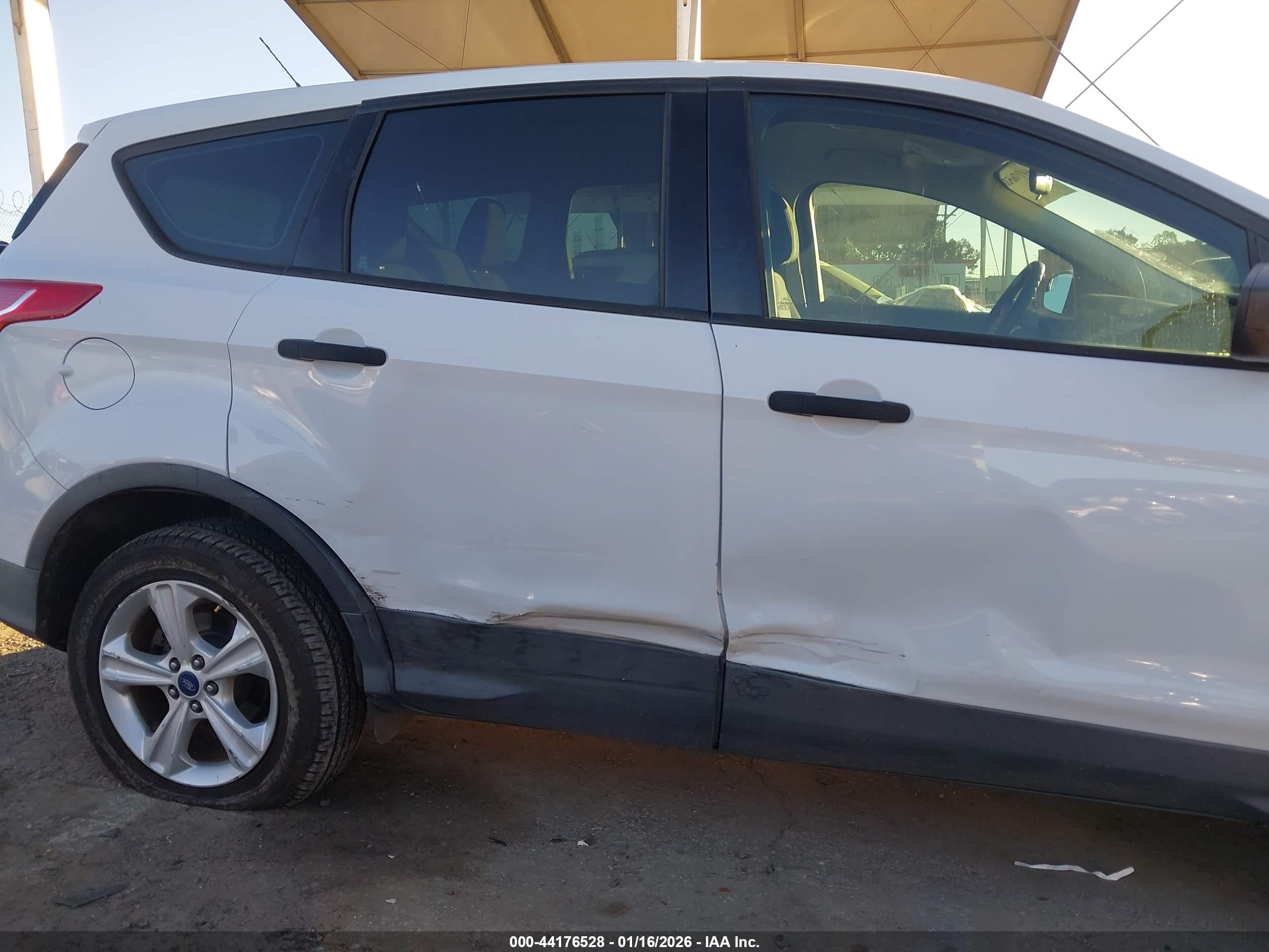 FORD ESCAPE image 6