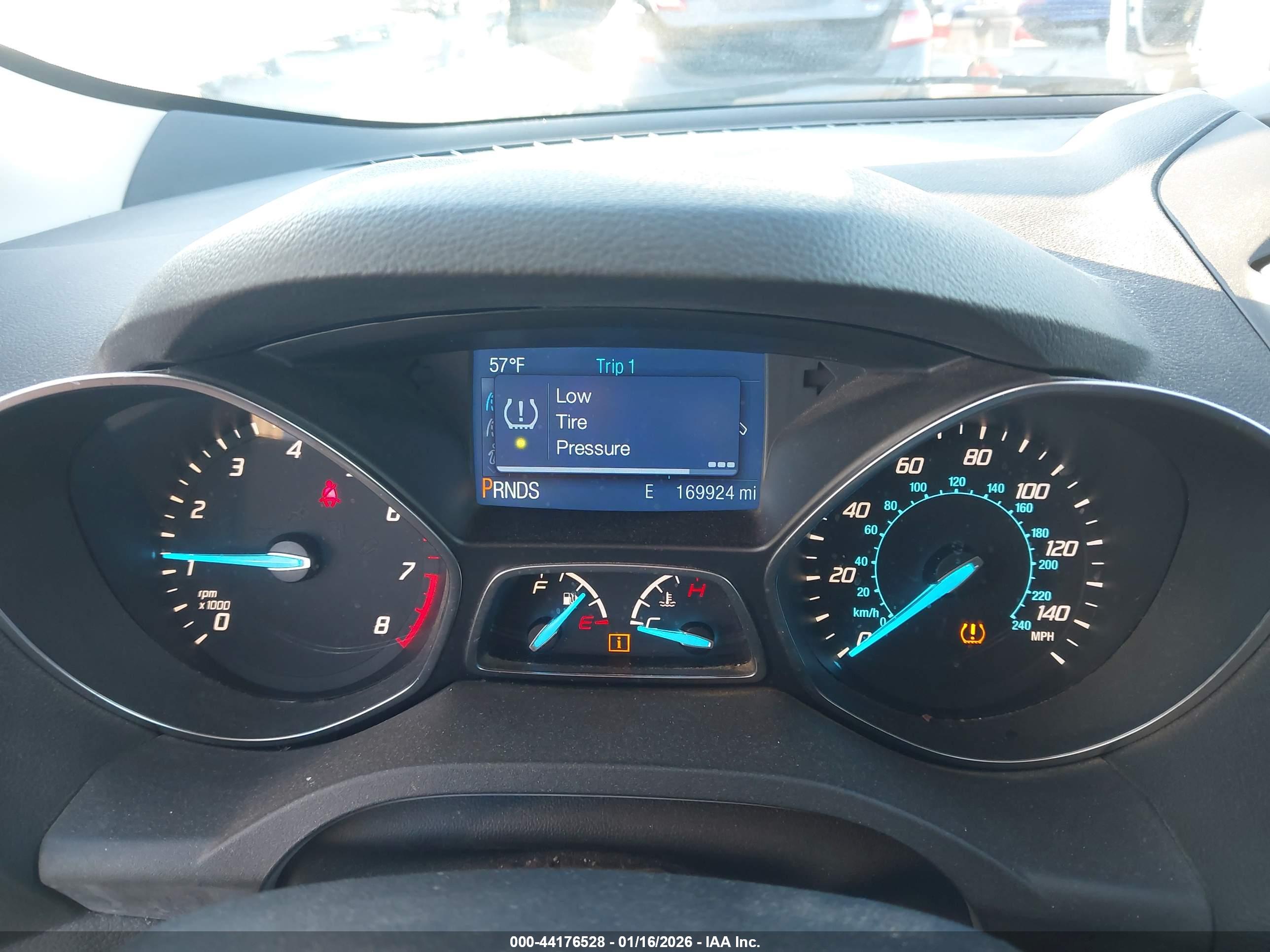 FORD ESCAPE image 7
