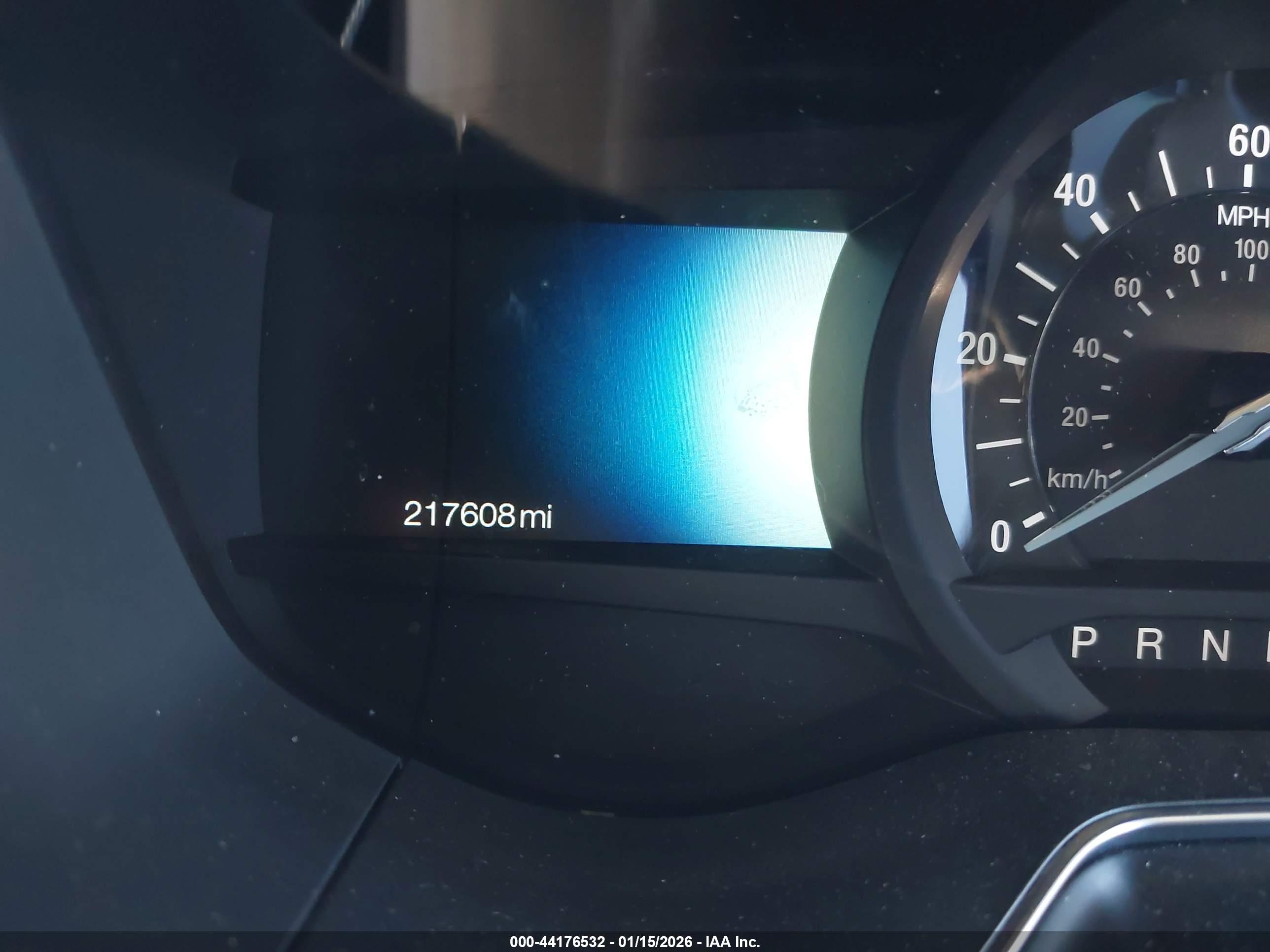FORD FUSION image 7