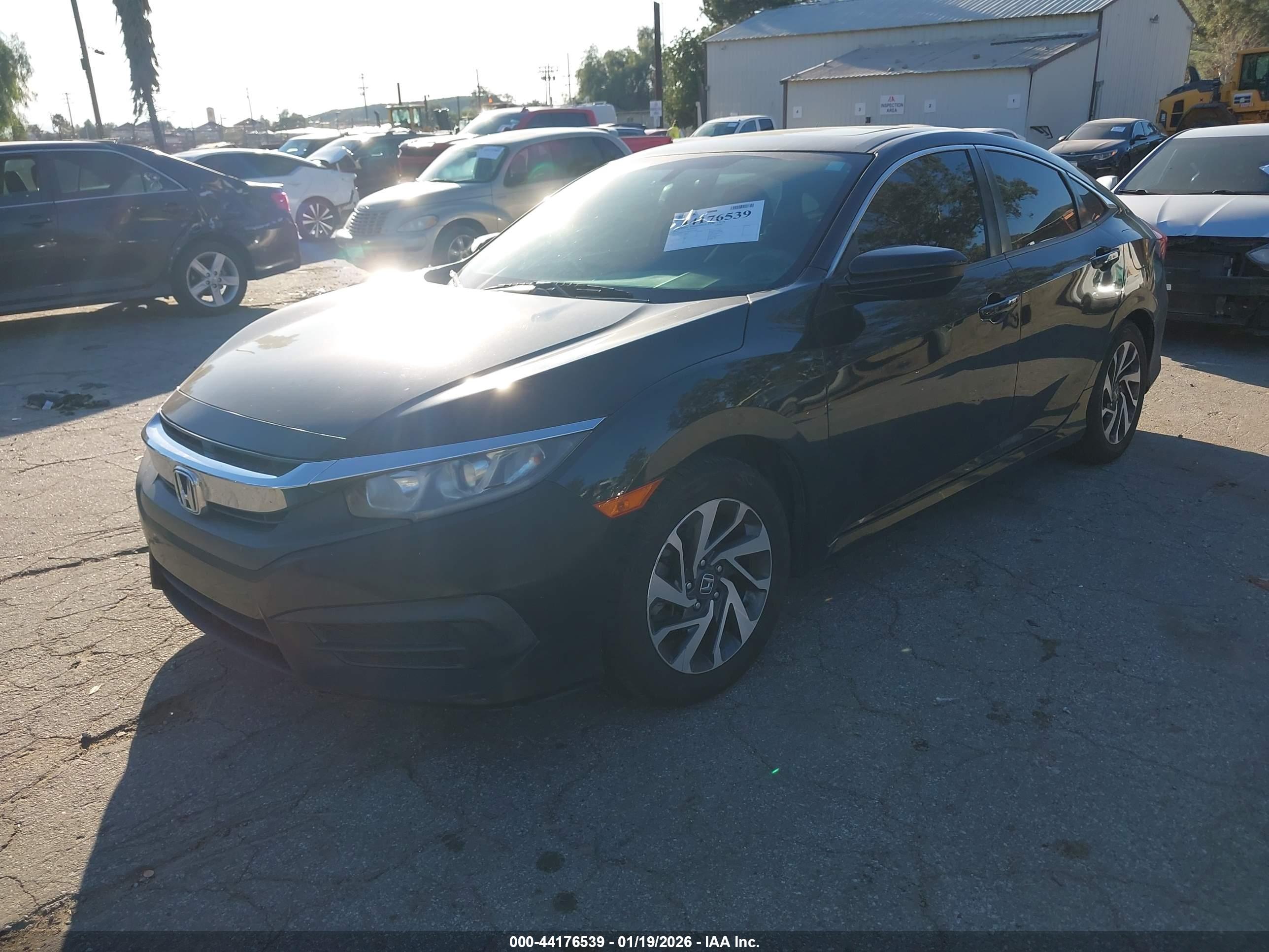 HONDA CIVIC image 2