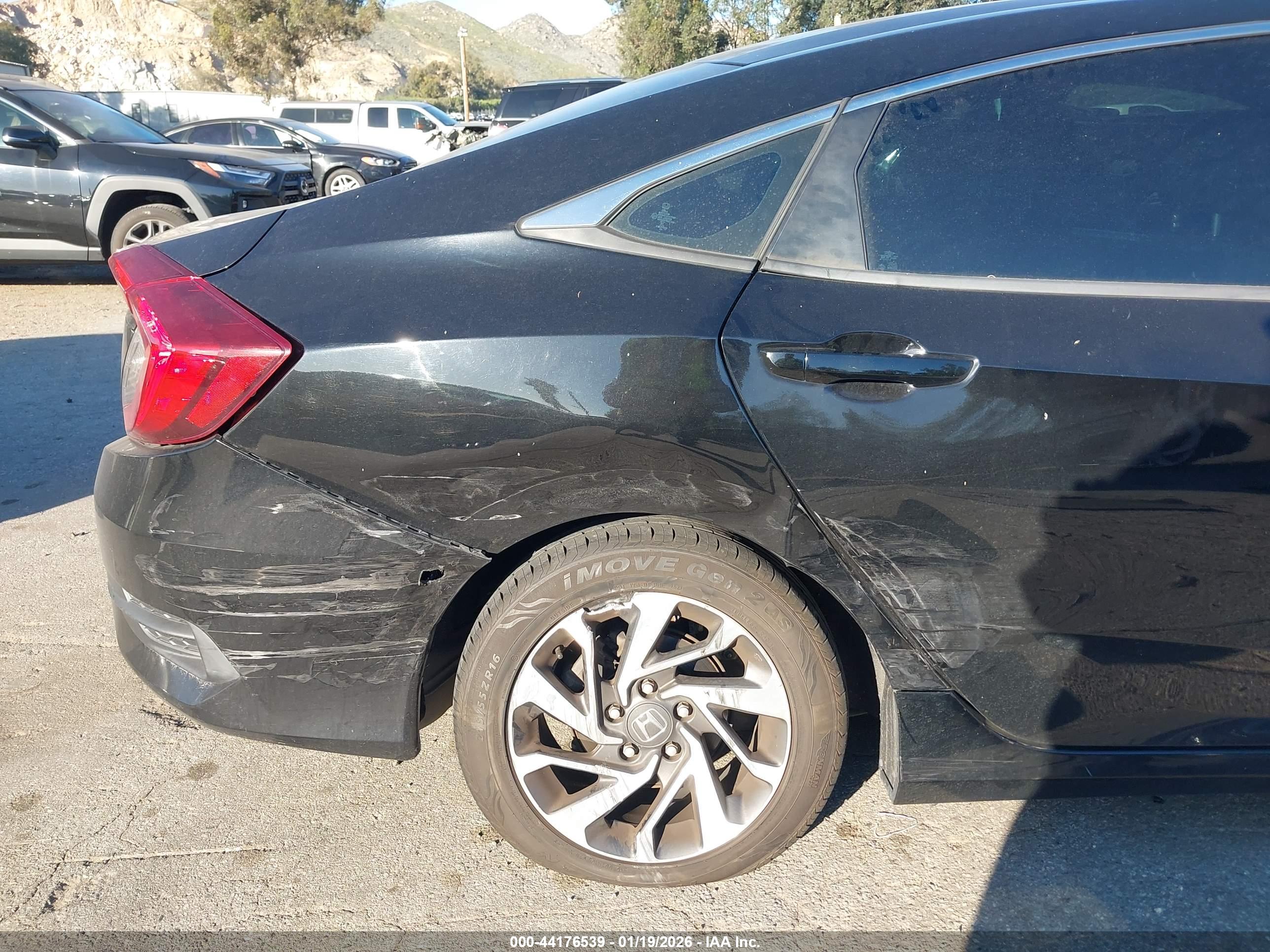 HONDA CIVIC image 6