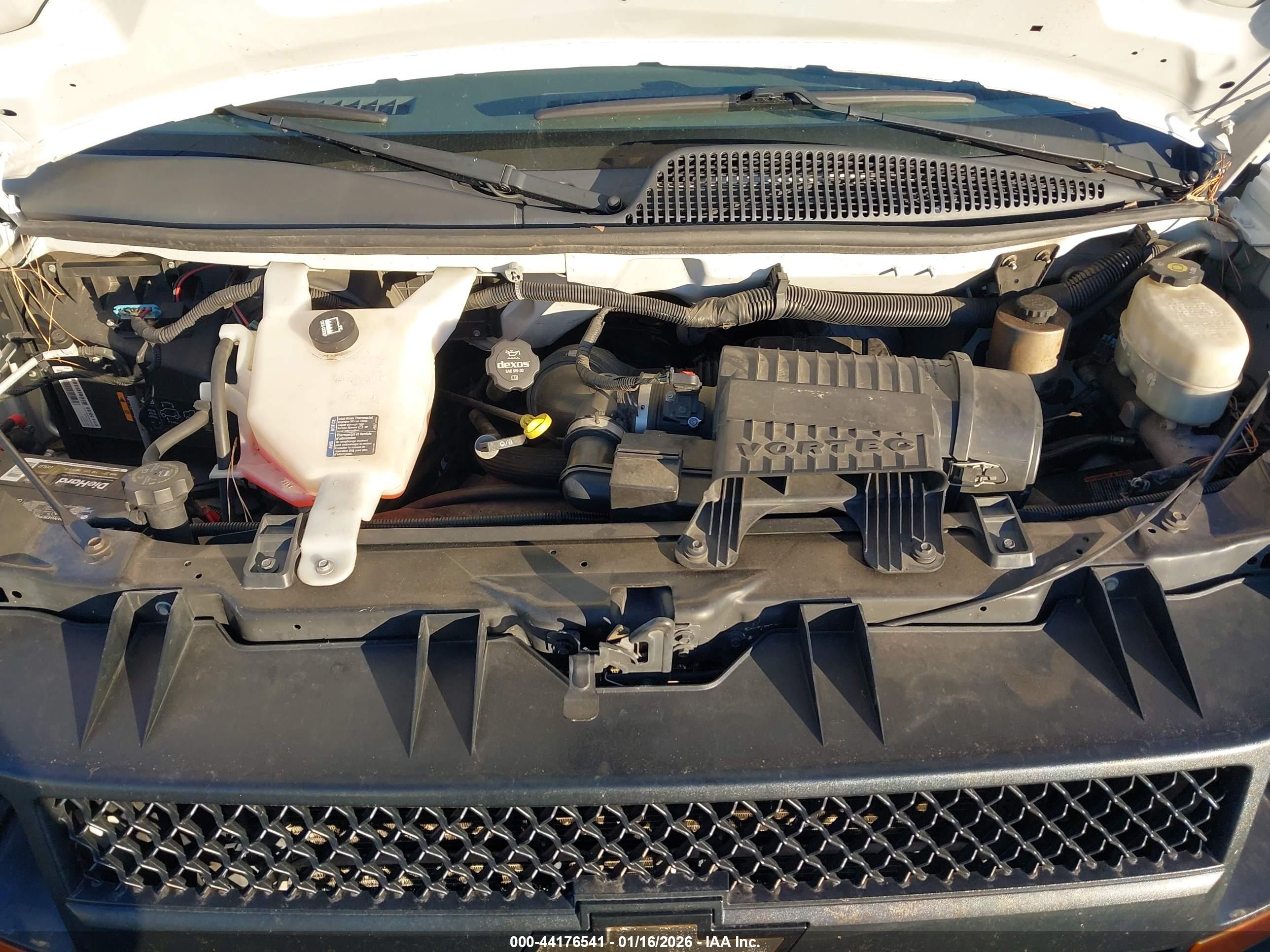 CHEVROLET EXPRESS image 10