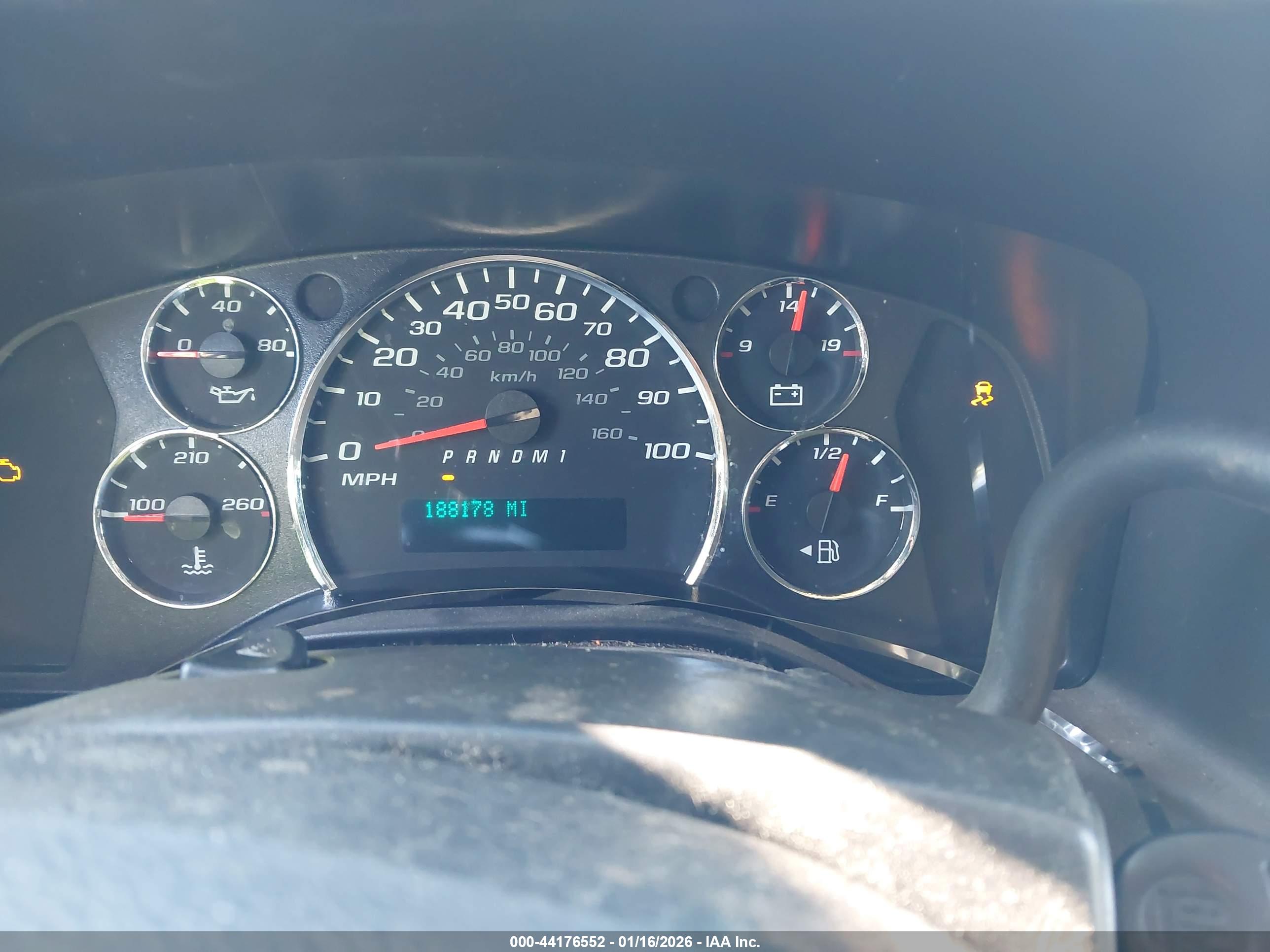 CHEVROLET EXPRESS image 7