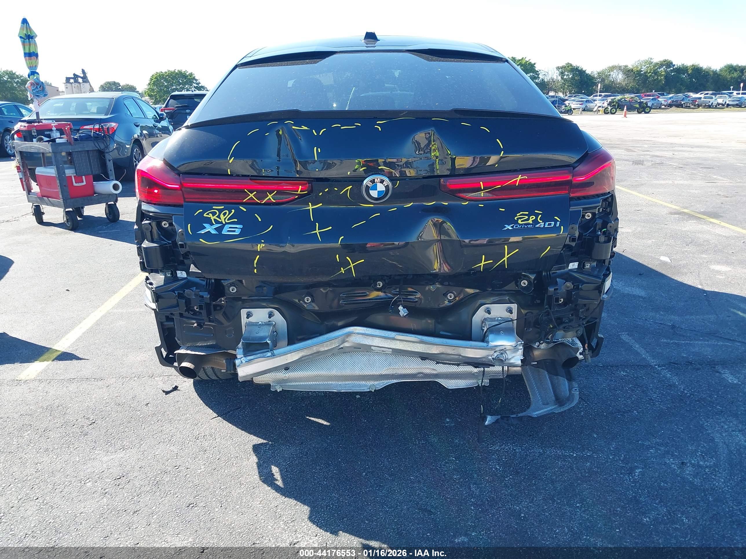 BMW X6 image 6