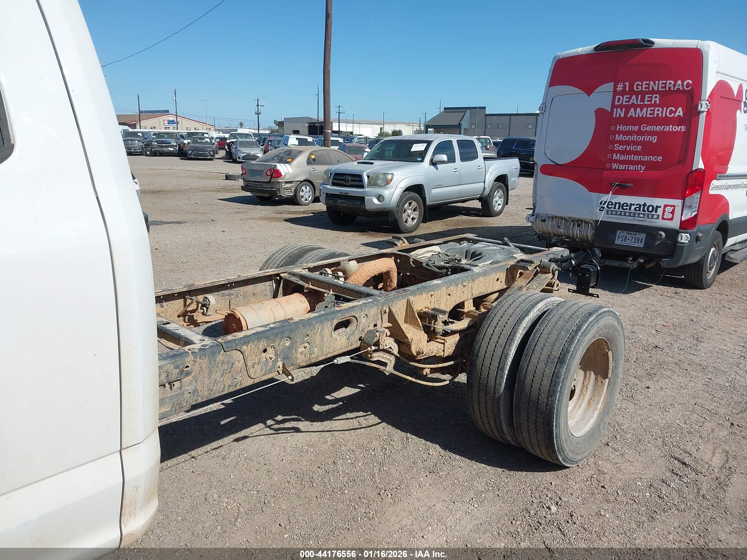 FORD F-550 image 7