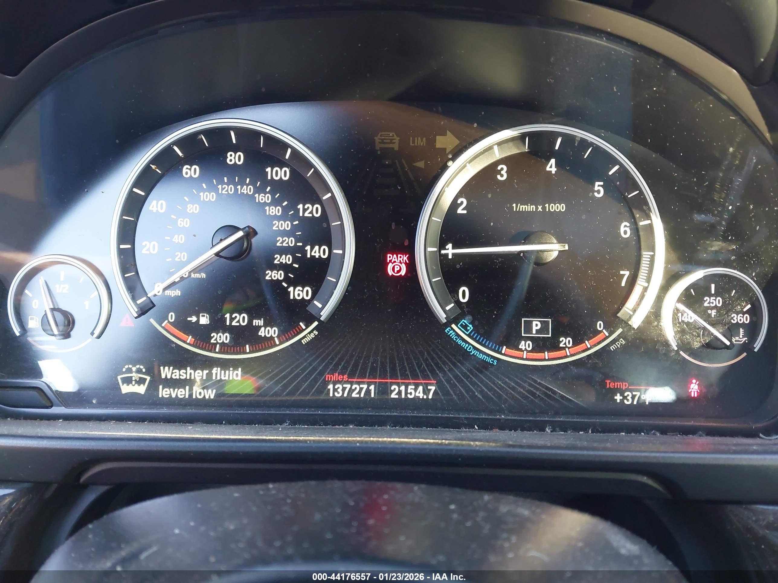 BMW 528I image 7