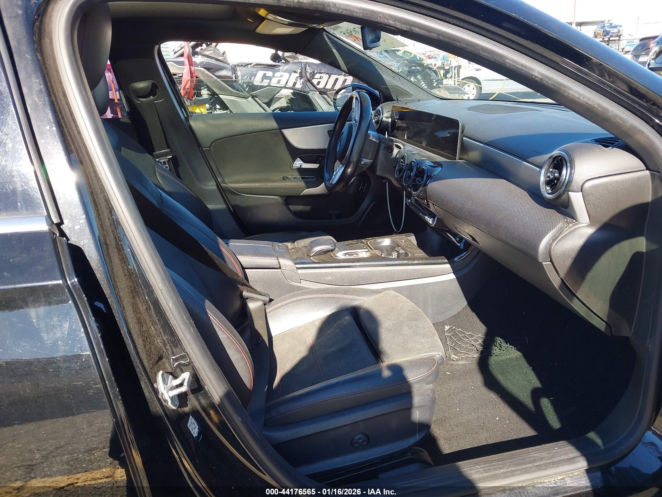 MERCEDES-BENZ A image 5