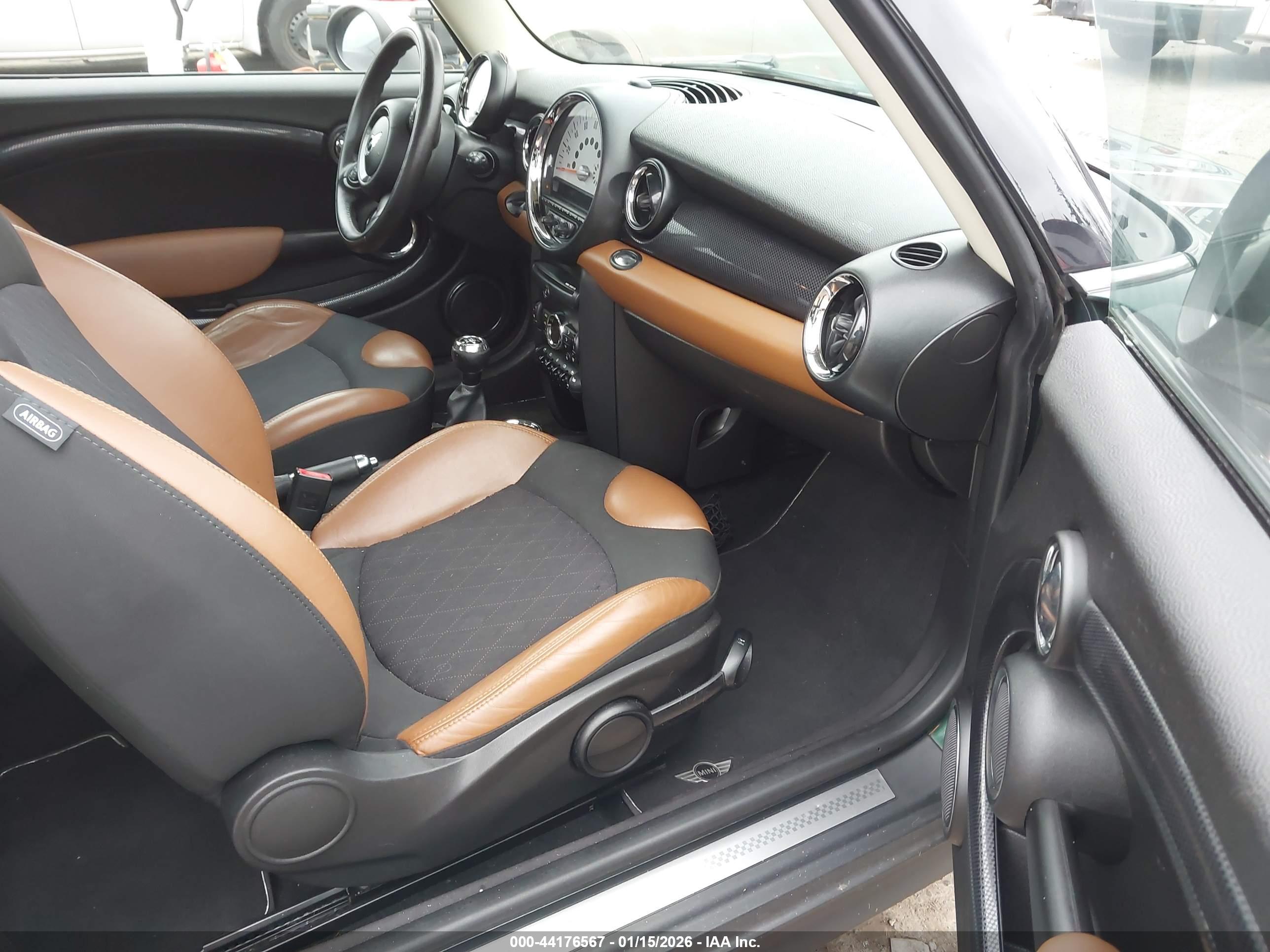 MINI COOPER image 5