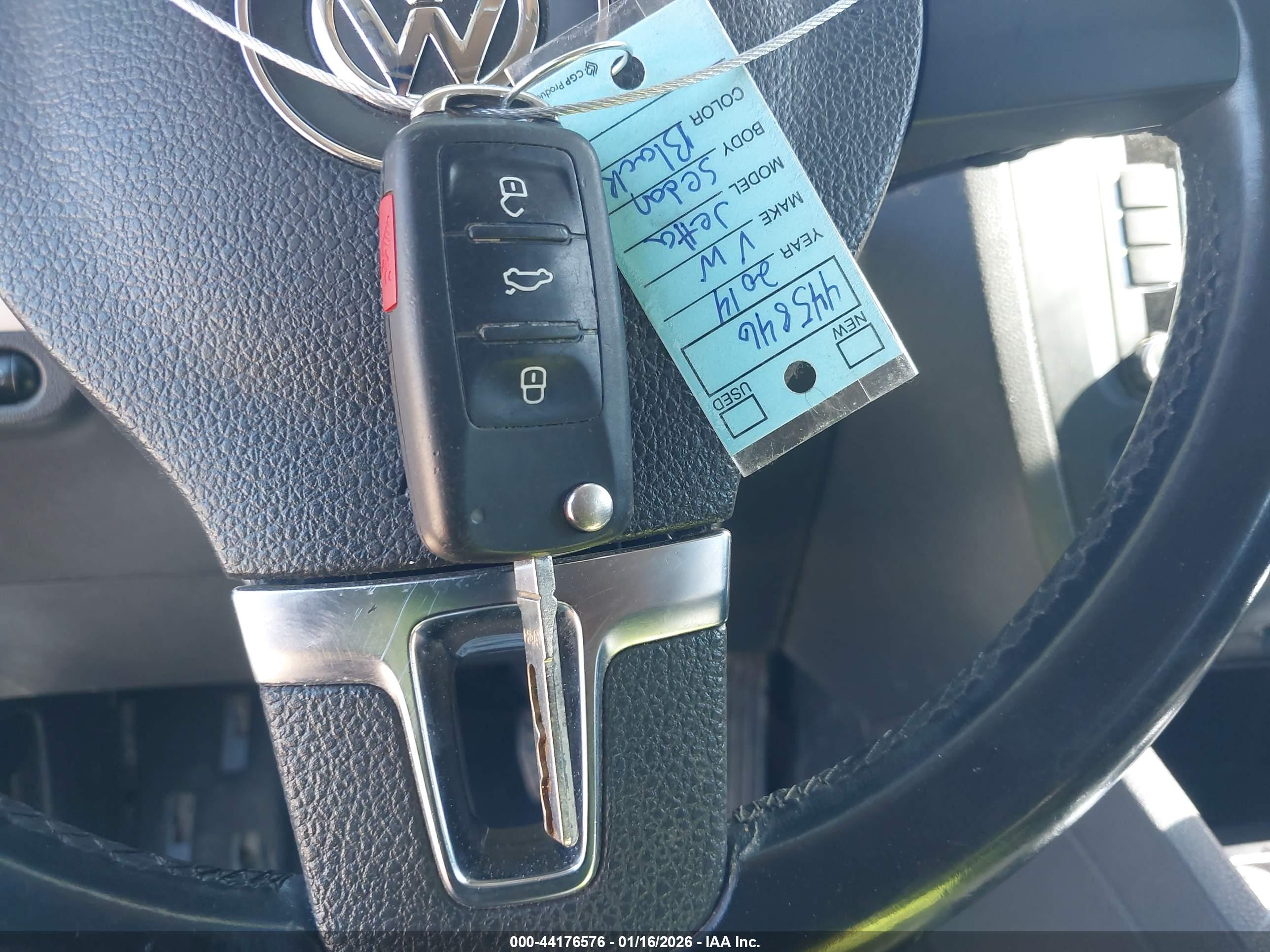 VOLKSWAGEN JETTA image 11
