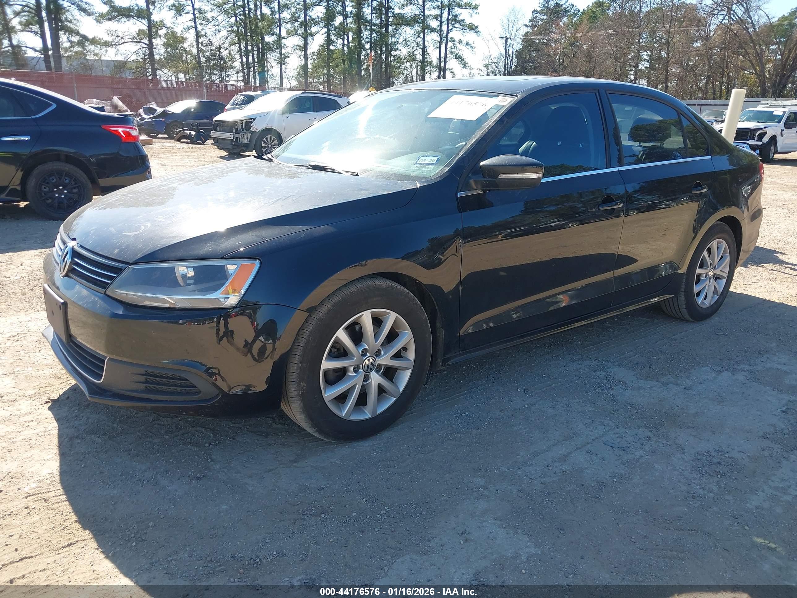VOLKSWAGEN JETTA image 2