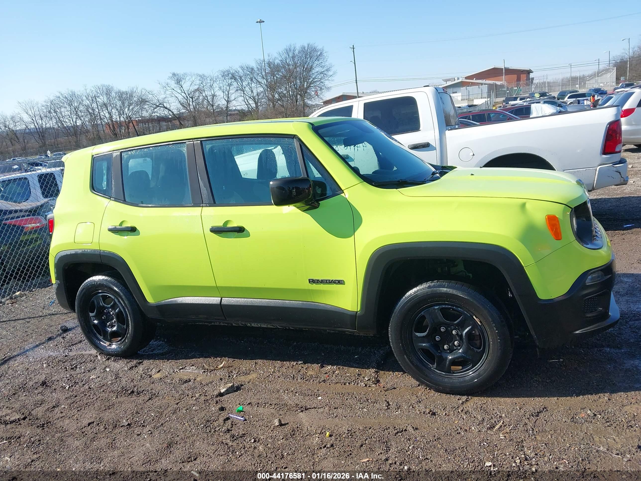 JEEP RENEGADE image 5