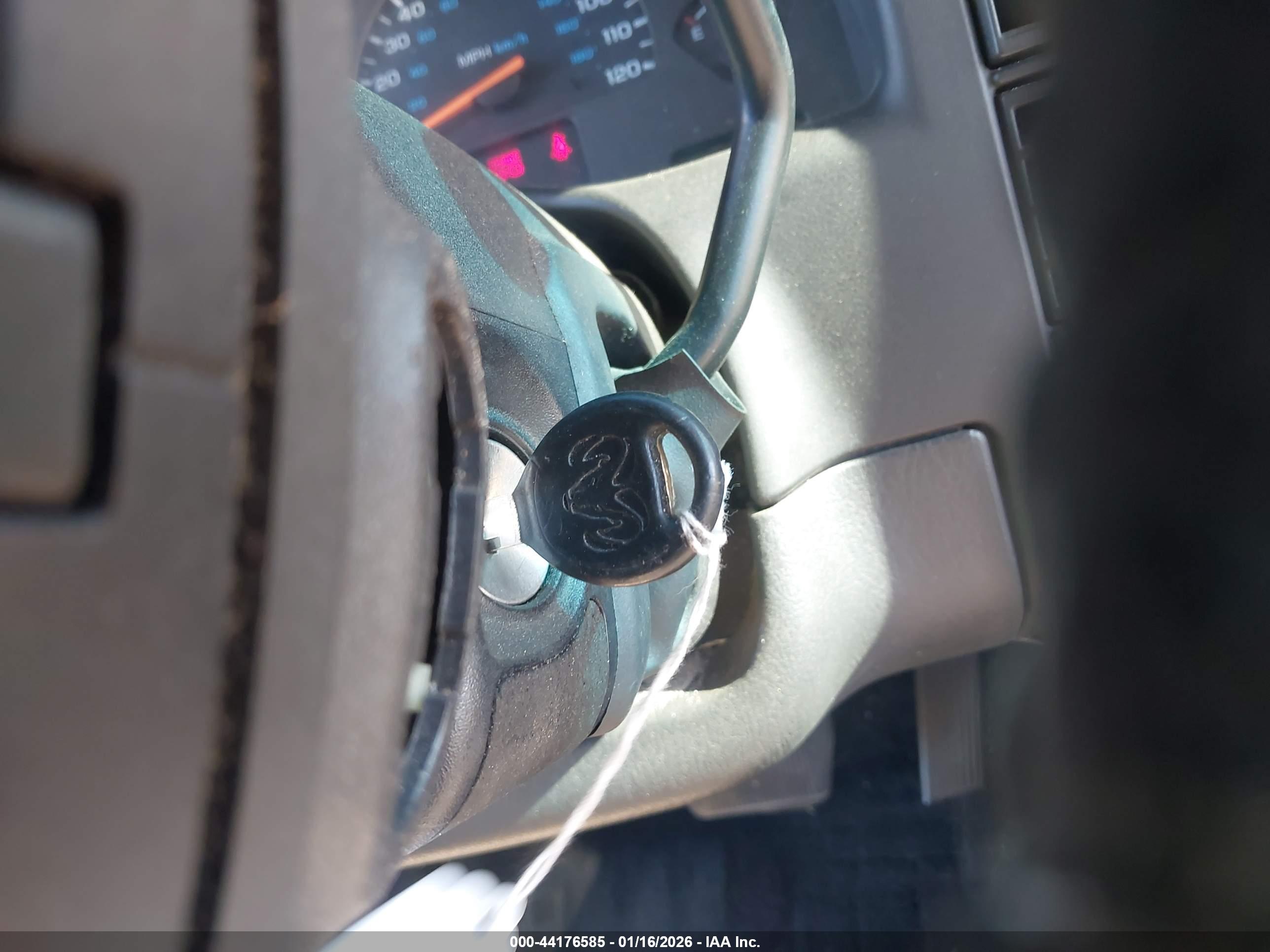 DODGE DAKOTA image 11