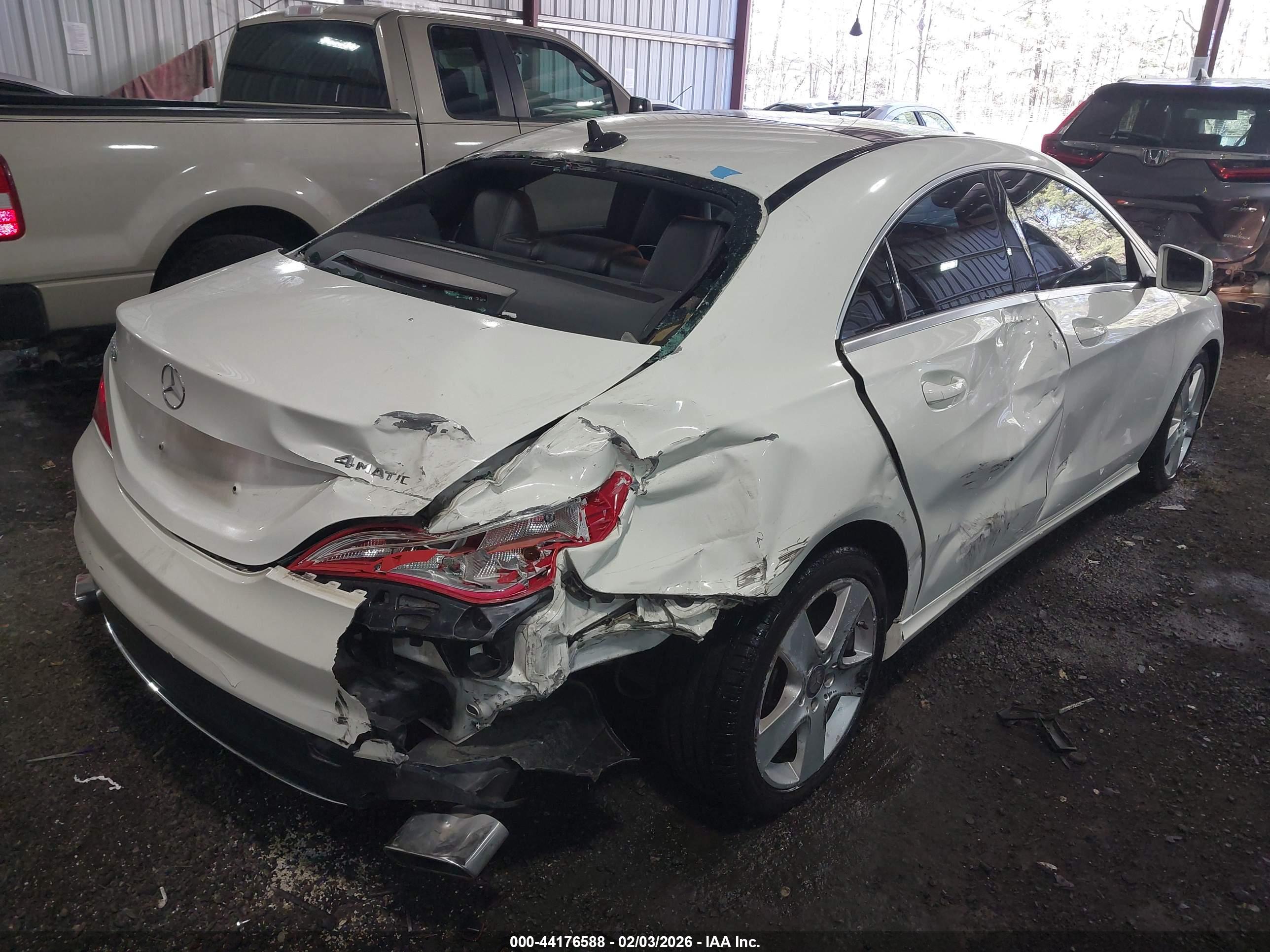 MERCEDES-BENZ CLA image 4