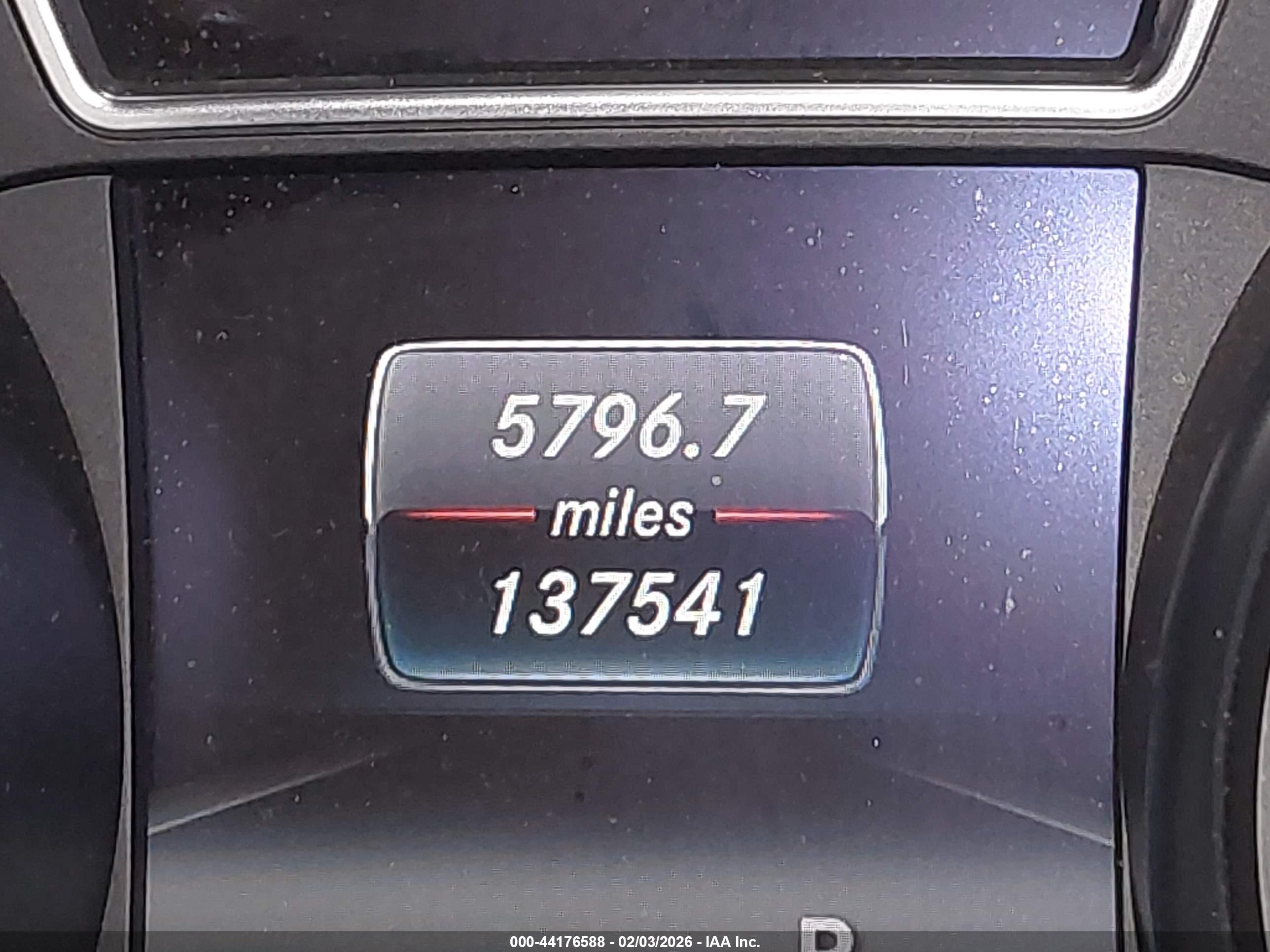 MERCEDES-BENZ CLA image 7
