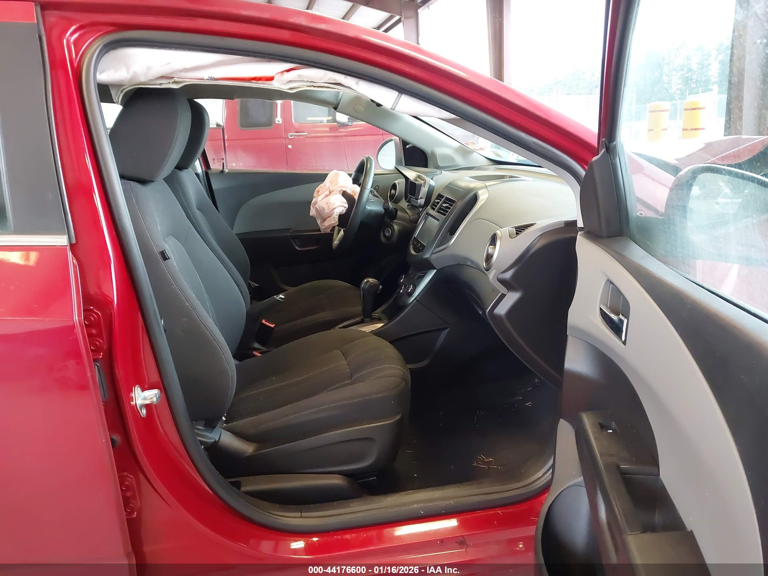 CHEVROLET SONIC image 5