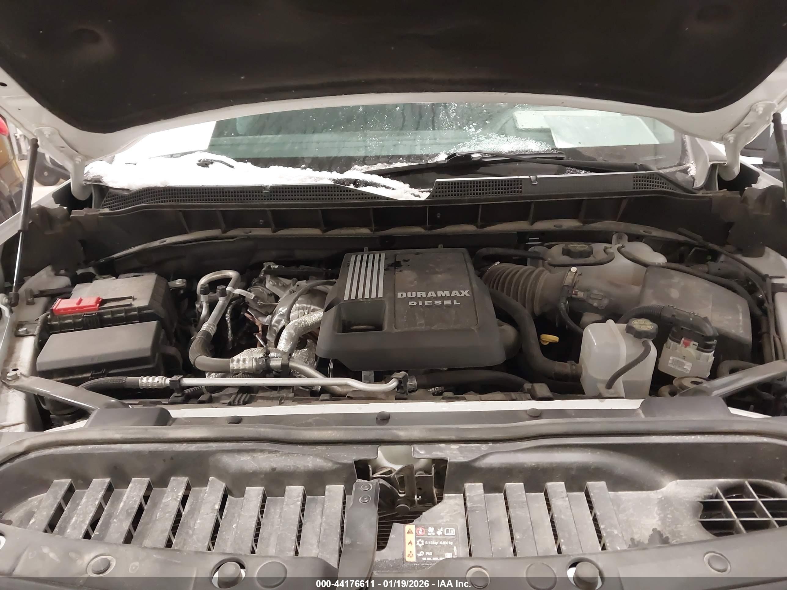 CHEVROLET SILVERADO image 10