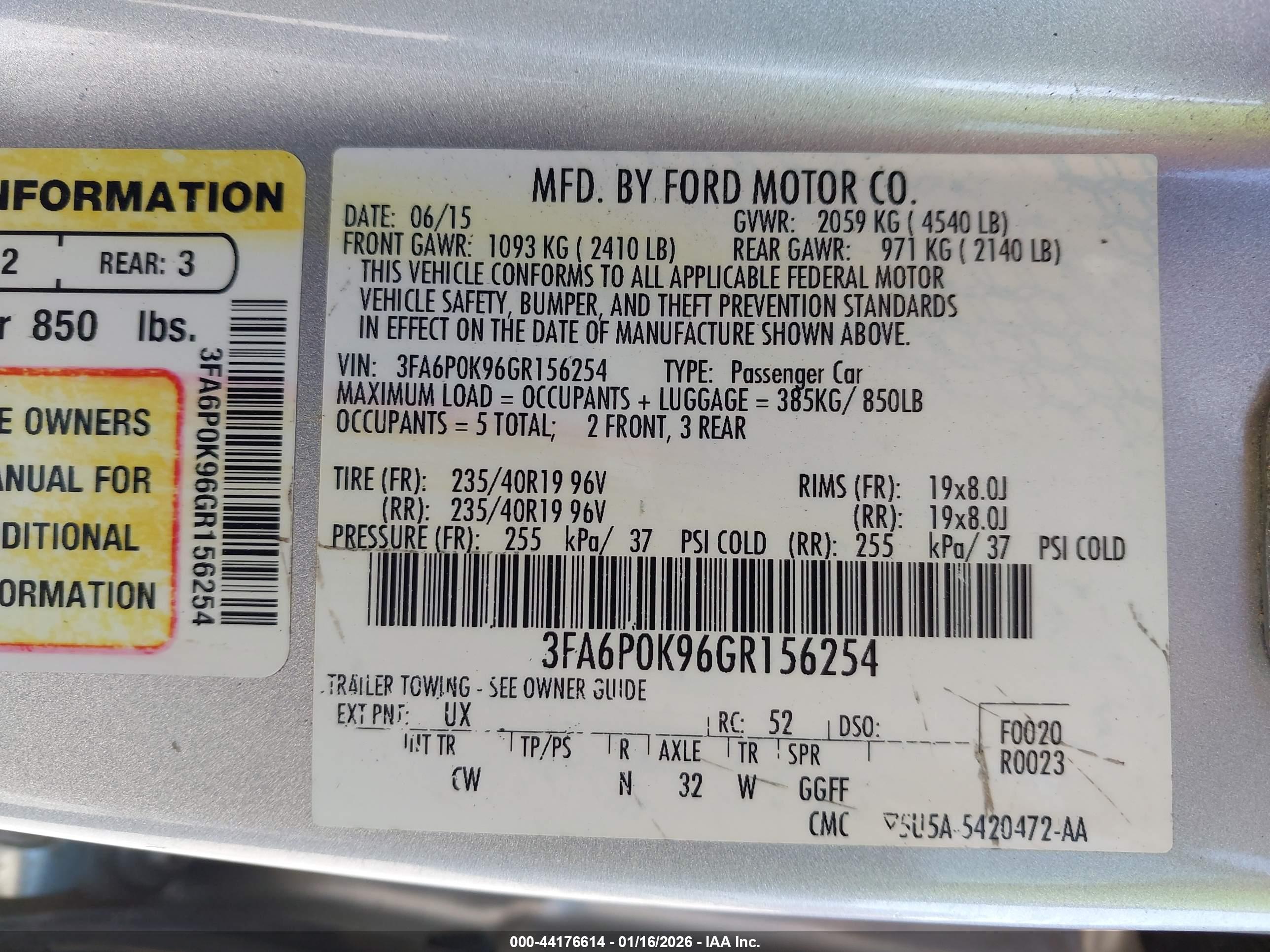FORD FUSION image 9