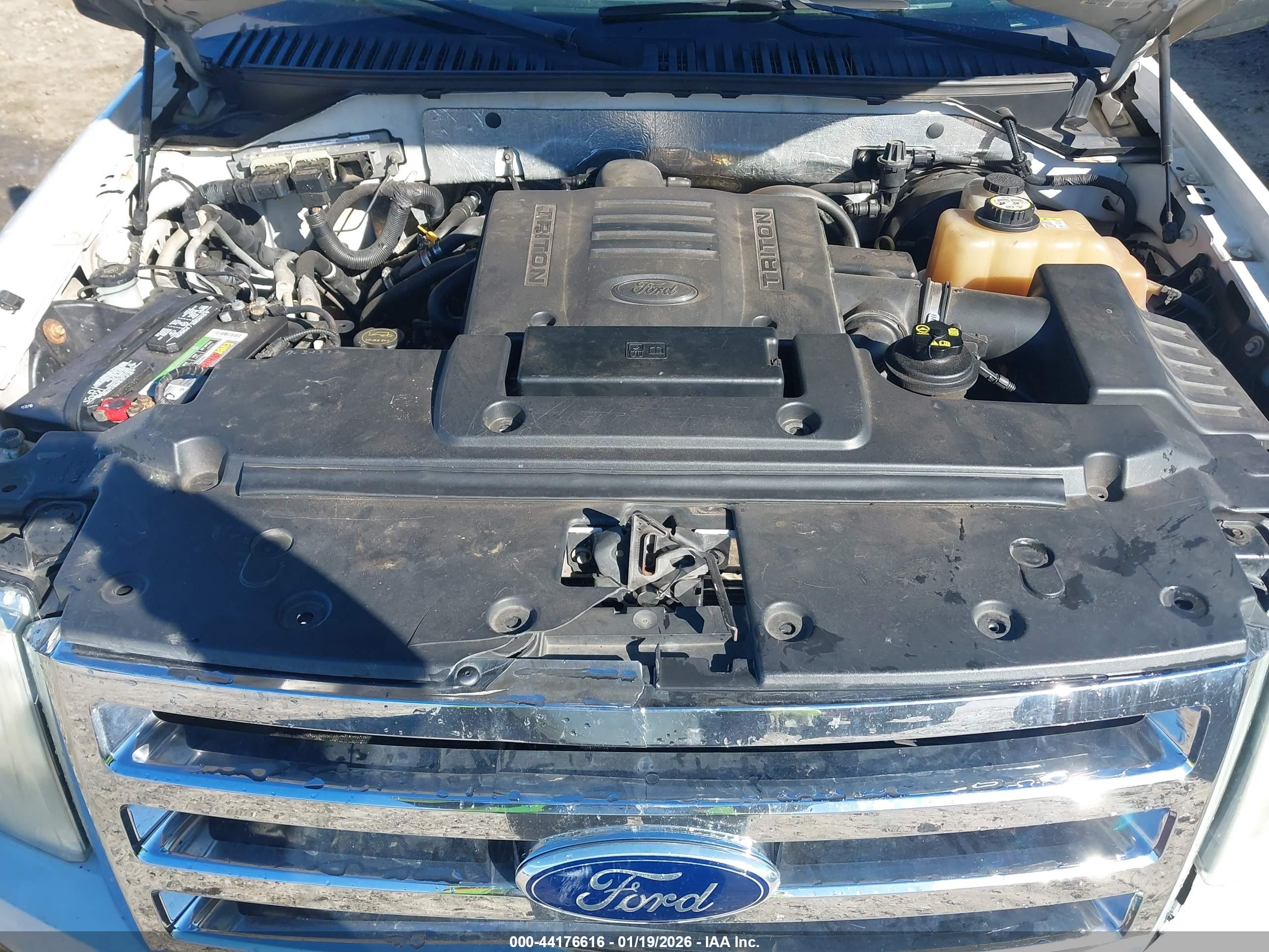 FORD EXPEDITION image 10