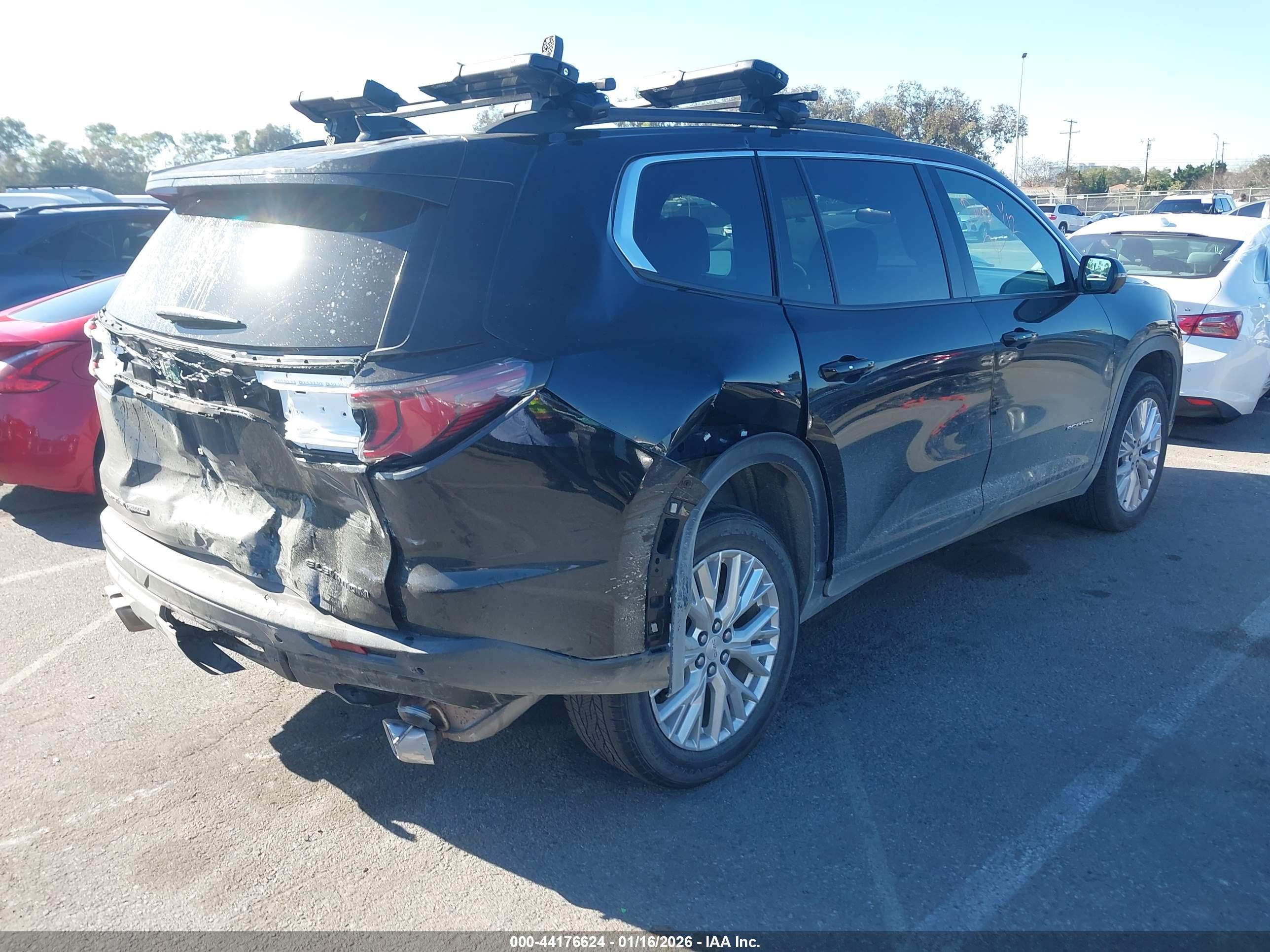 GMC ACADIA image 4