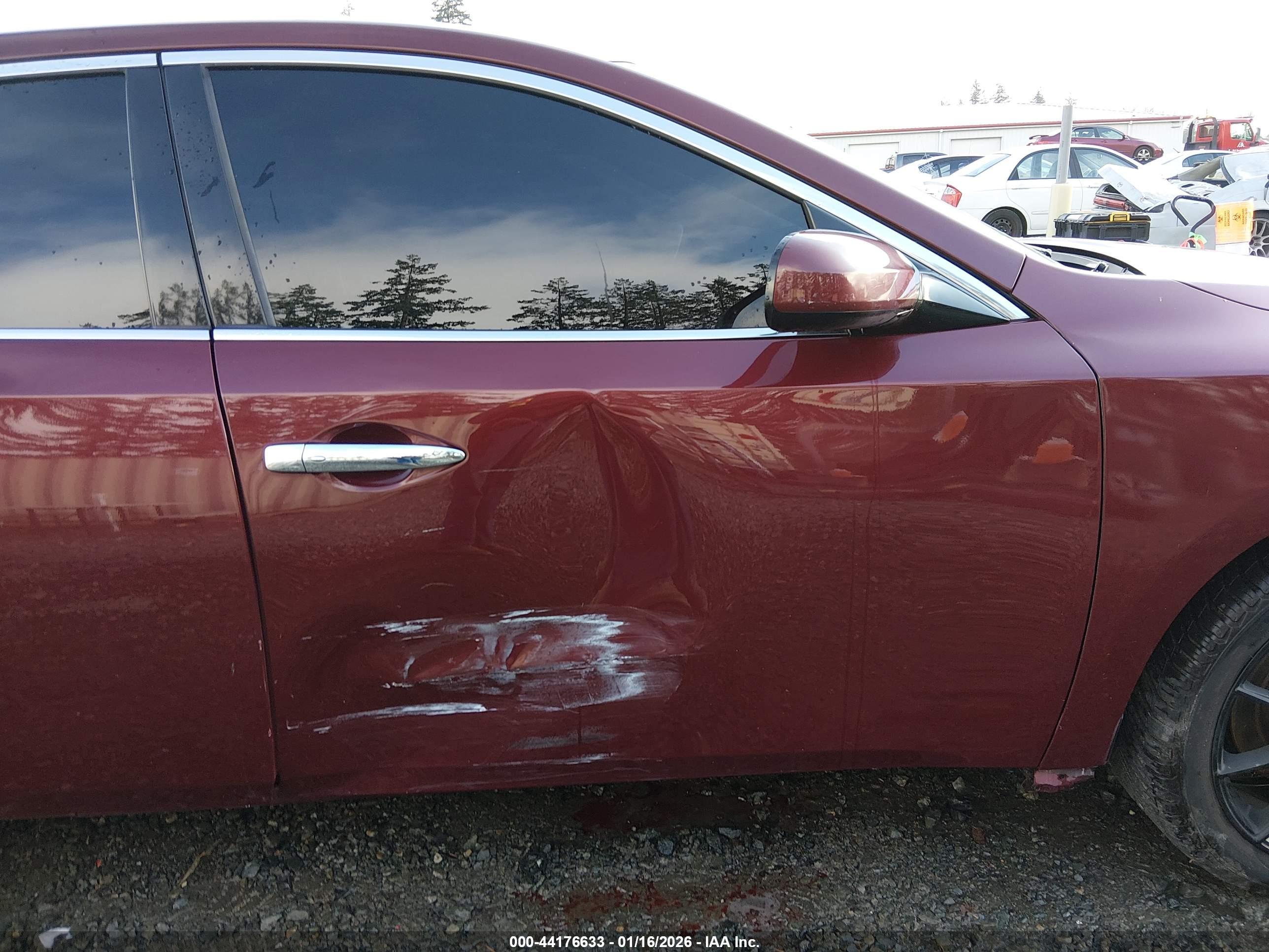 NISSAN MAXIMA image 6