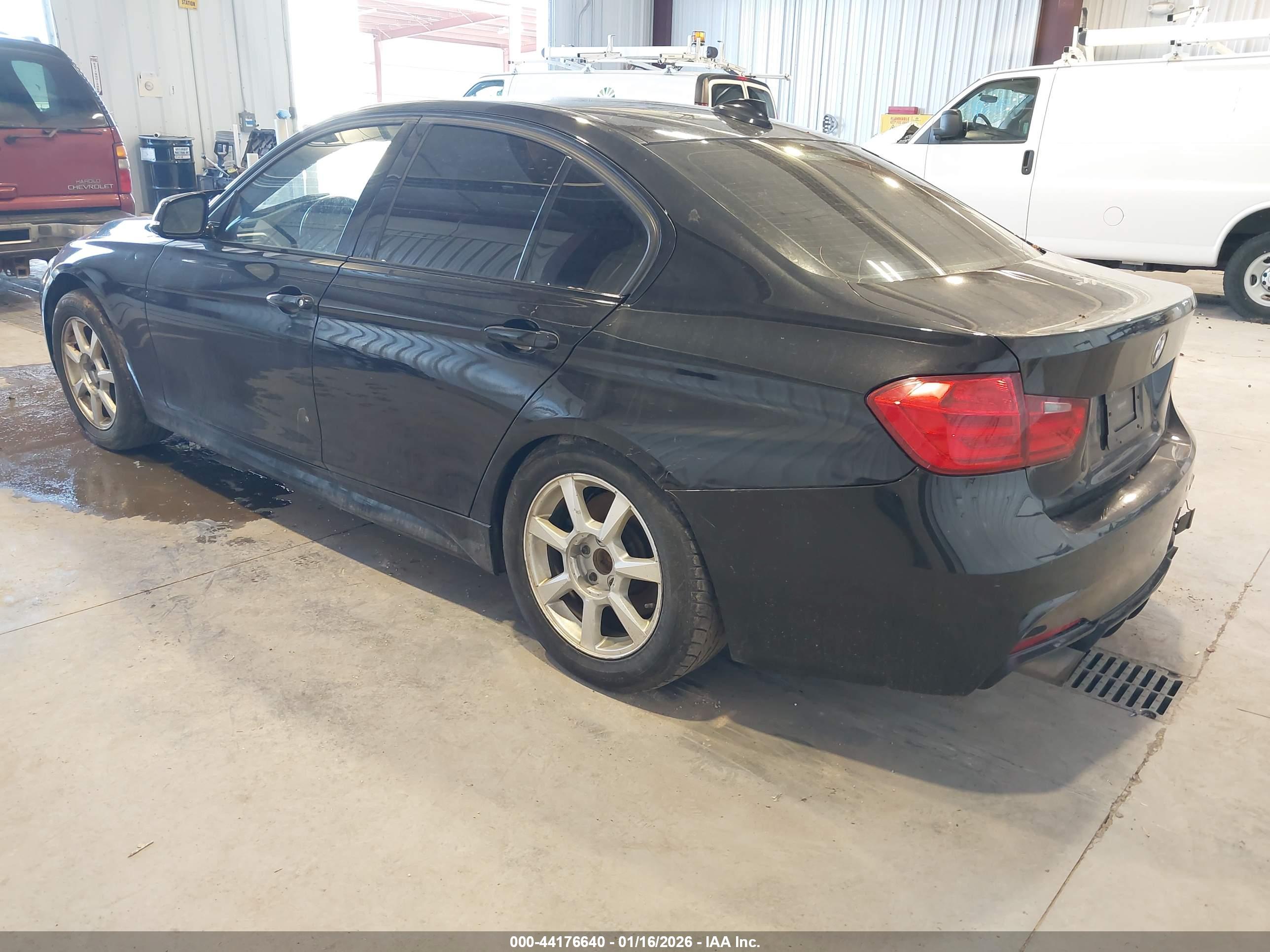 BMW 335I image 3