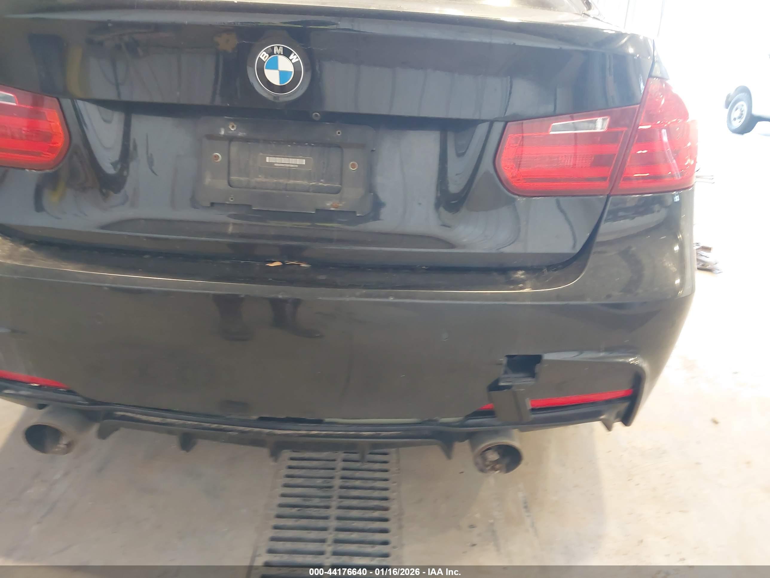 BMW 335I image 6