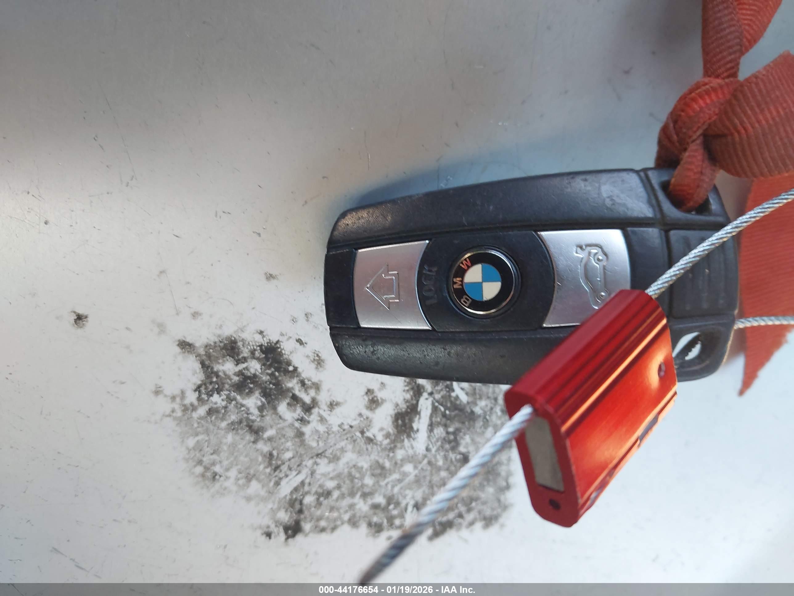 BMW 328I image 11
