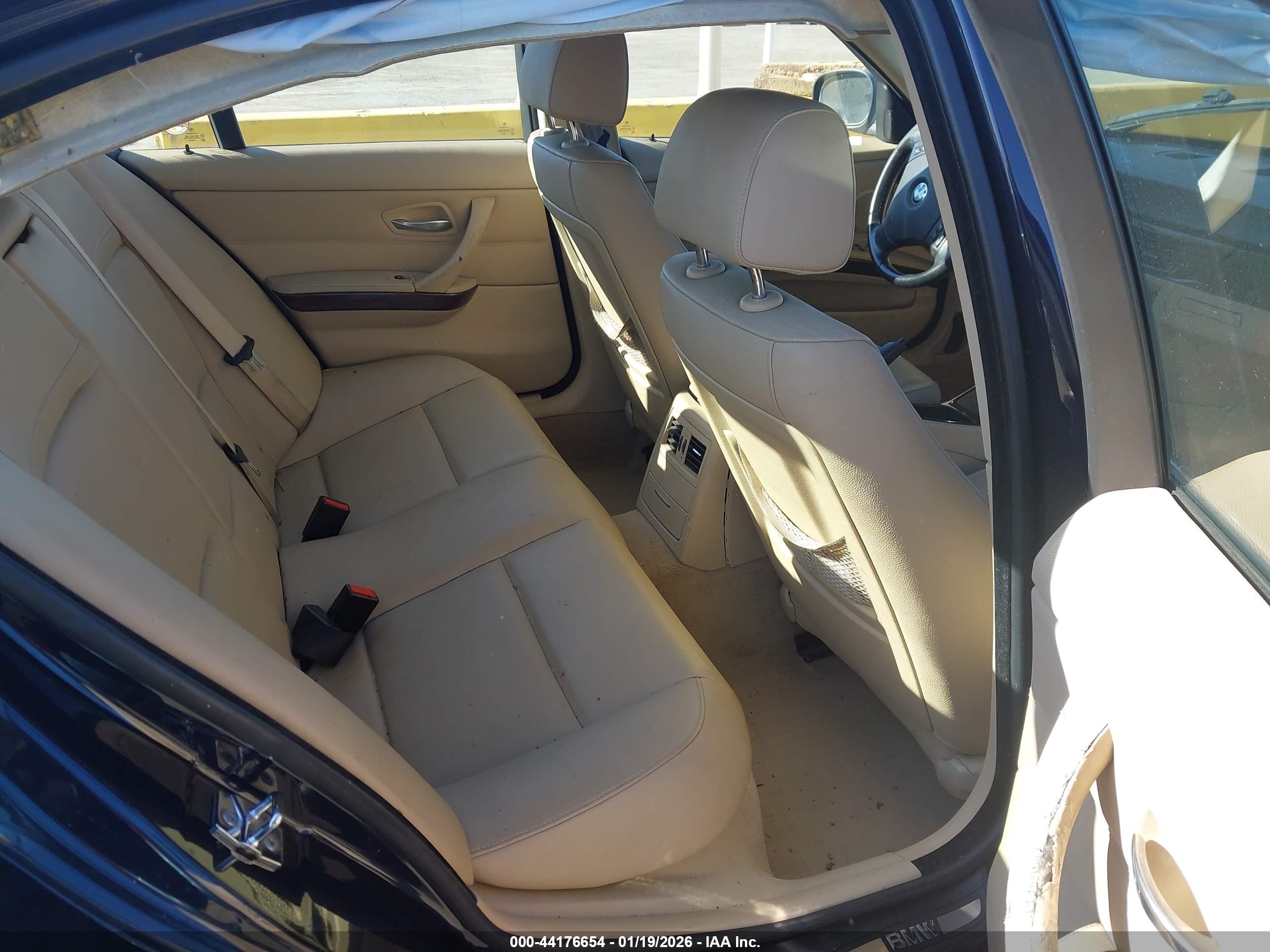 BMW 328I image 8