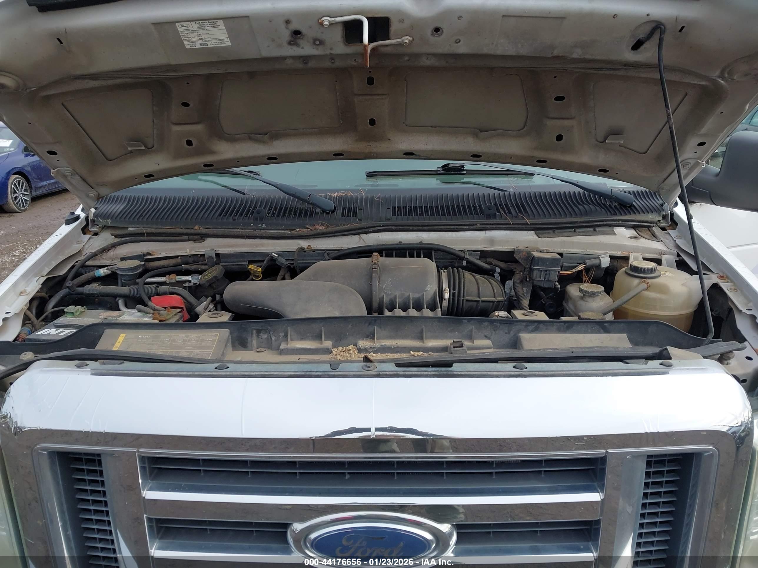 FORD E-350 image 10