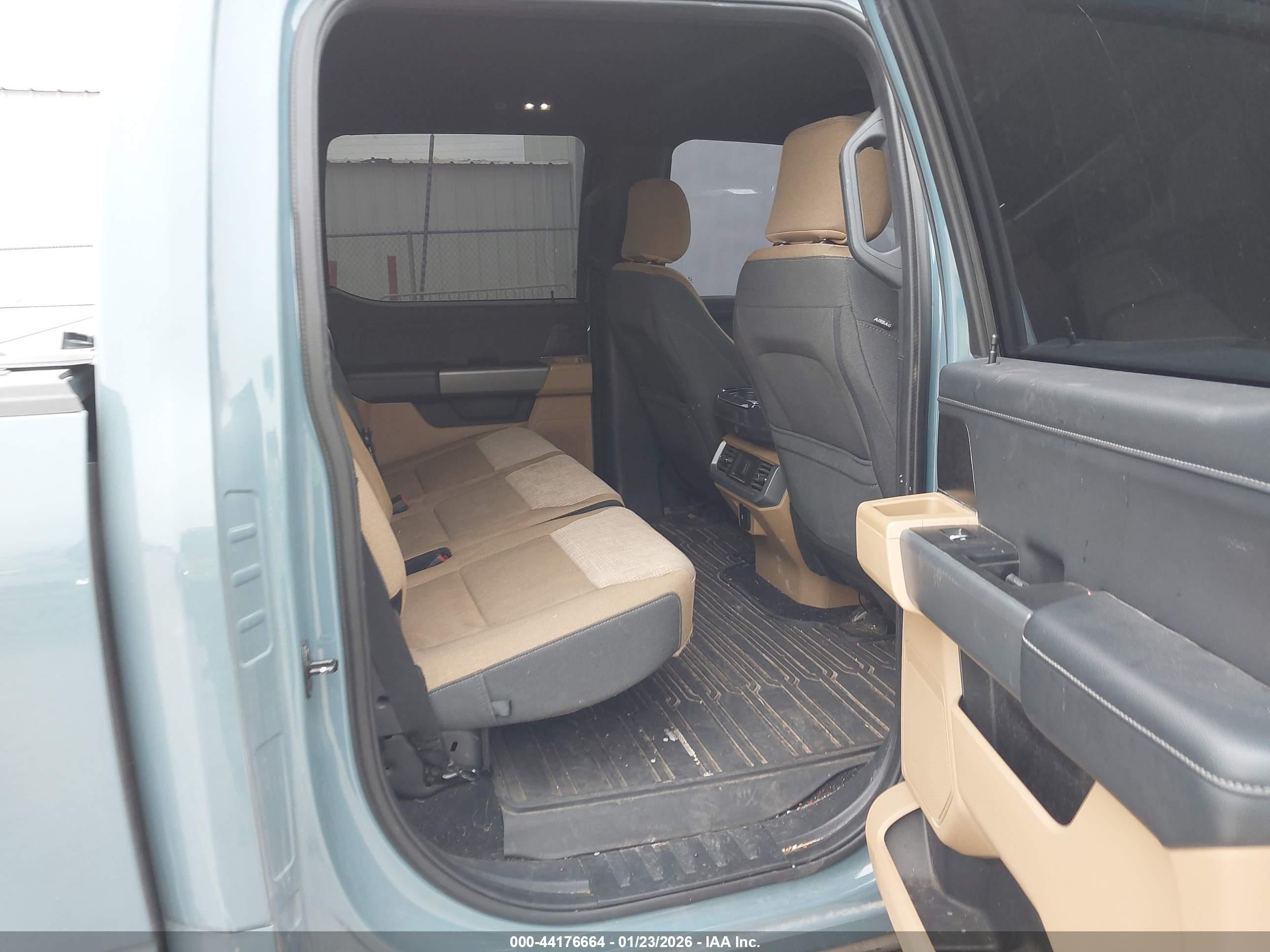 FORD F-150 image 8