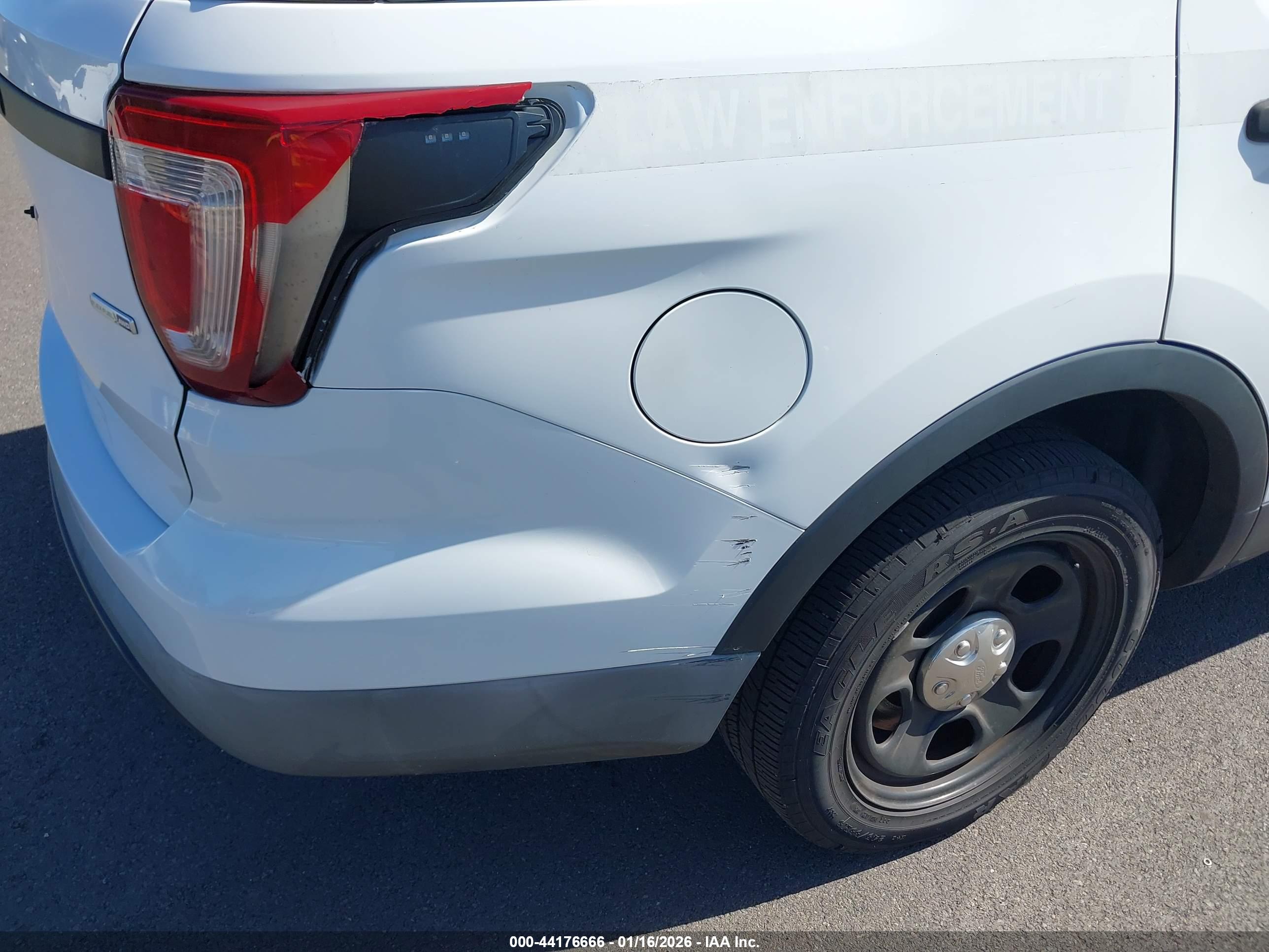 FORD UTILITY image 6