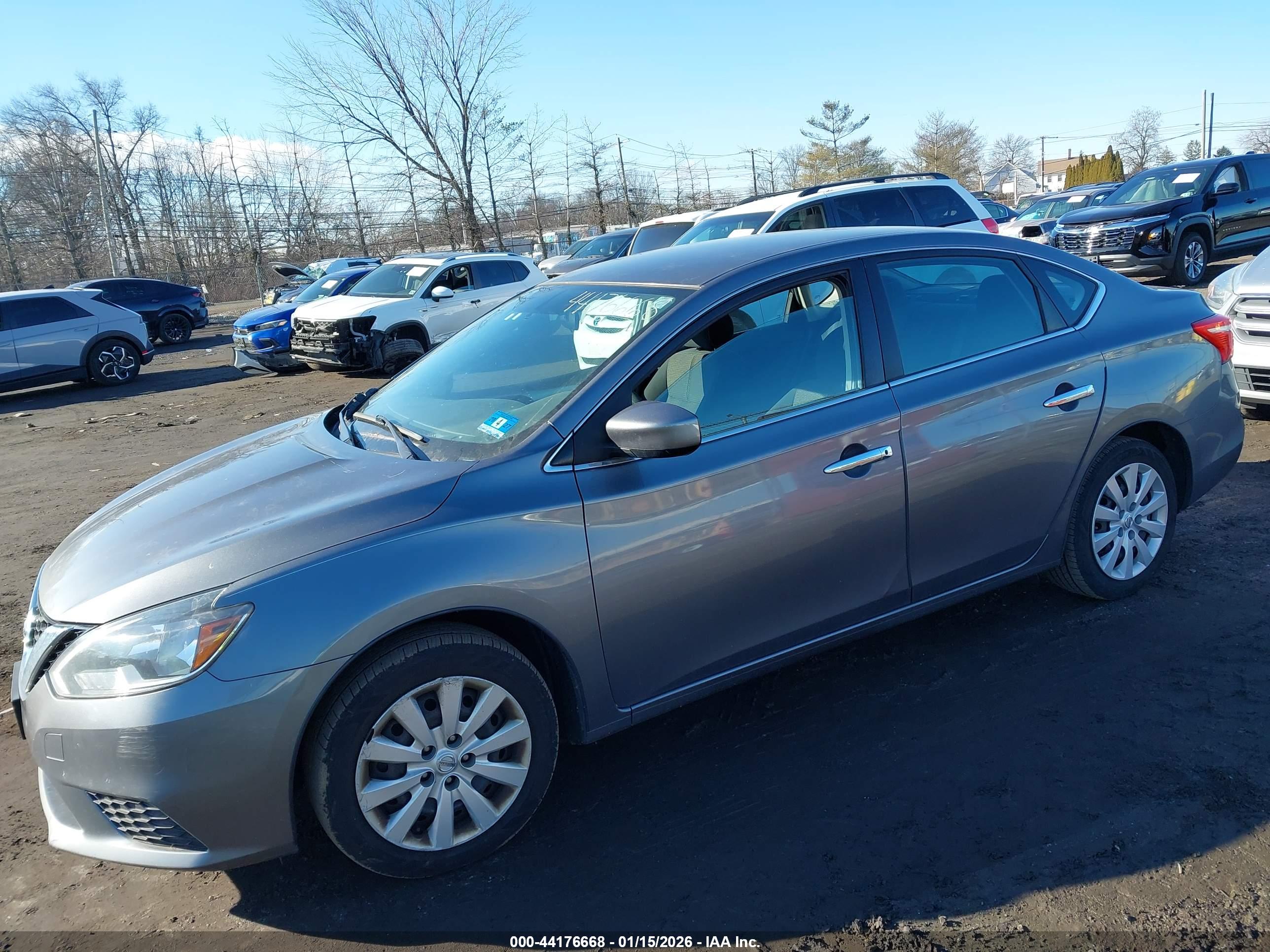 NISSAN SENTRA image 2