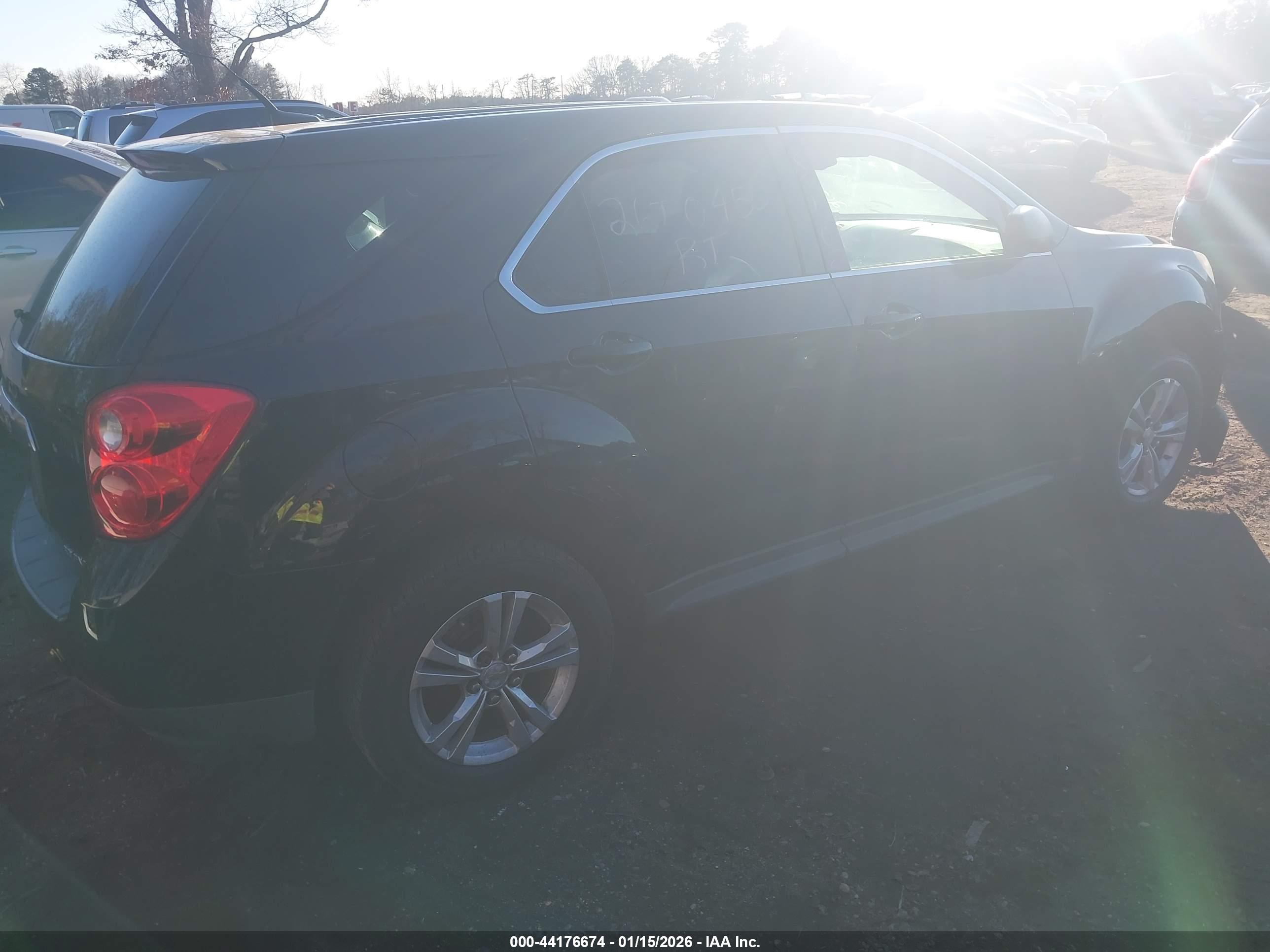 CHEVROLET EQUINOX image 4