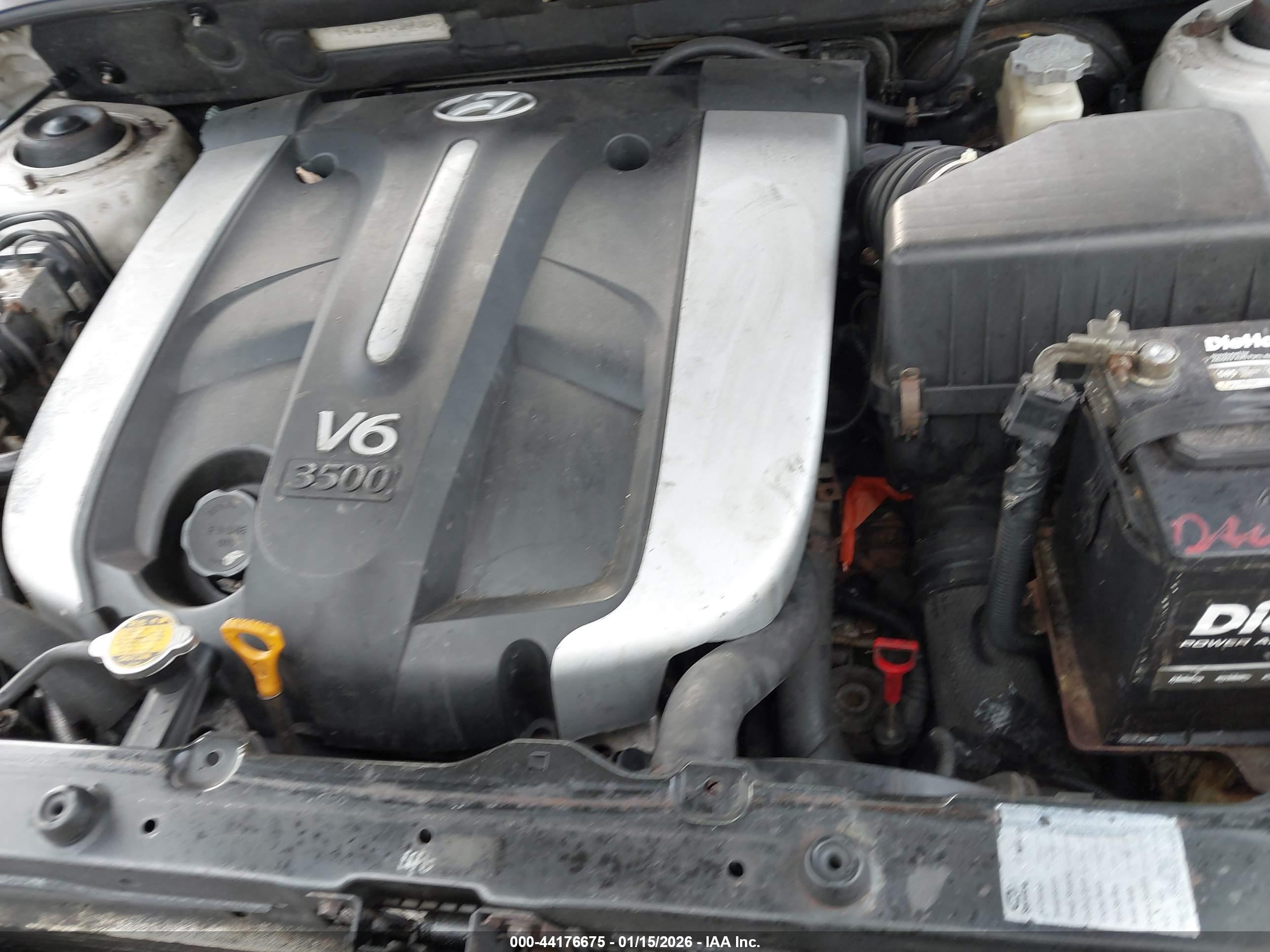 HYUNDAI SANTA image 10