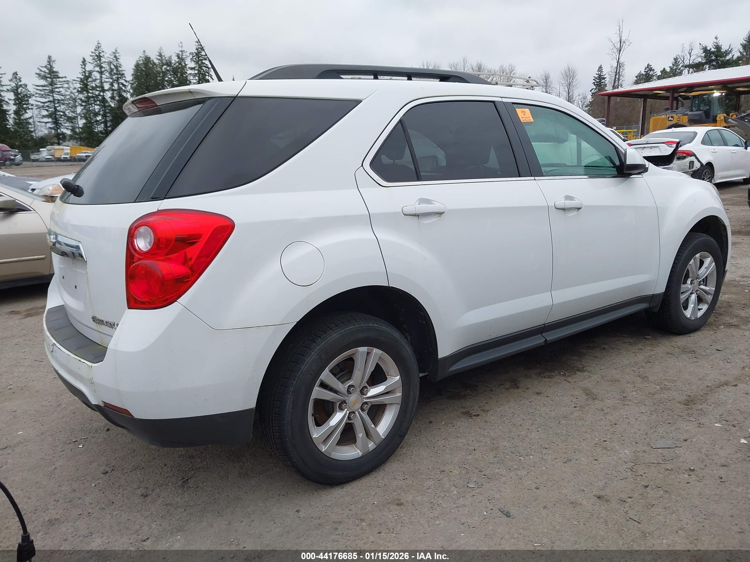 CHEVROLET EQUINOX image 4