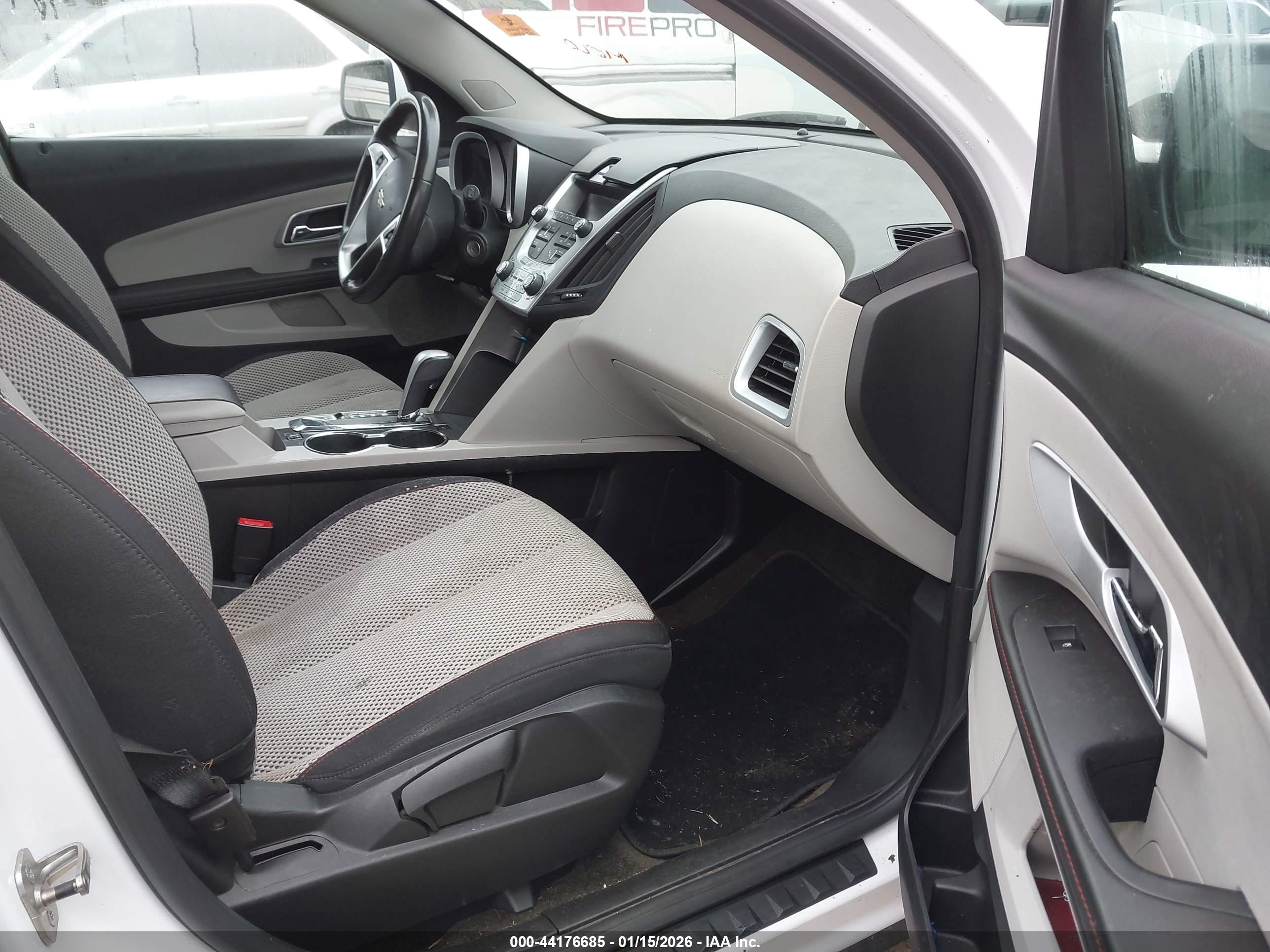 CHEVROLET EQUINOX image 5
