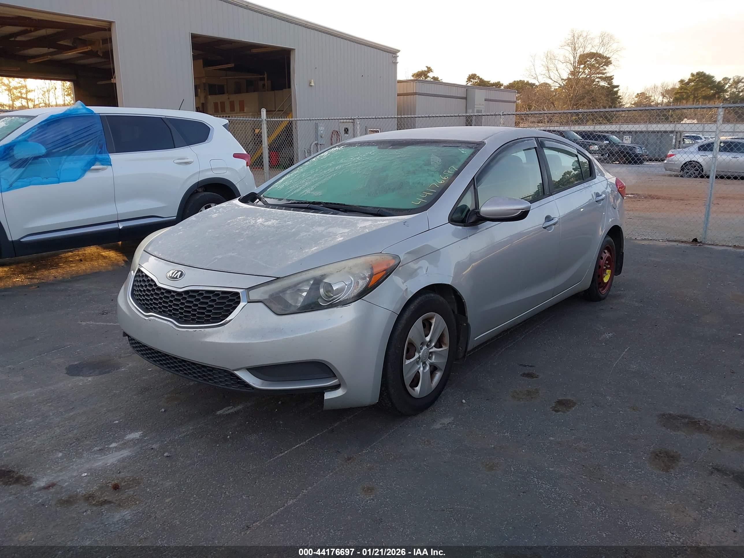 KIA FORTE image 2