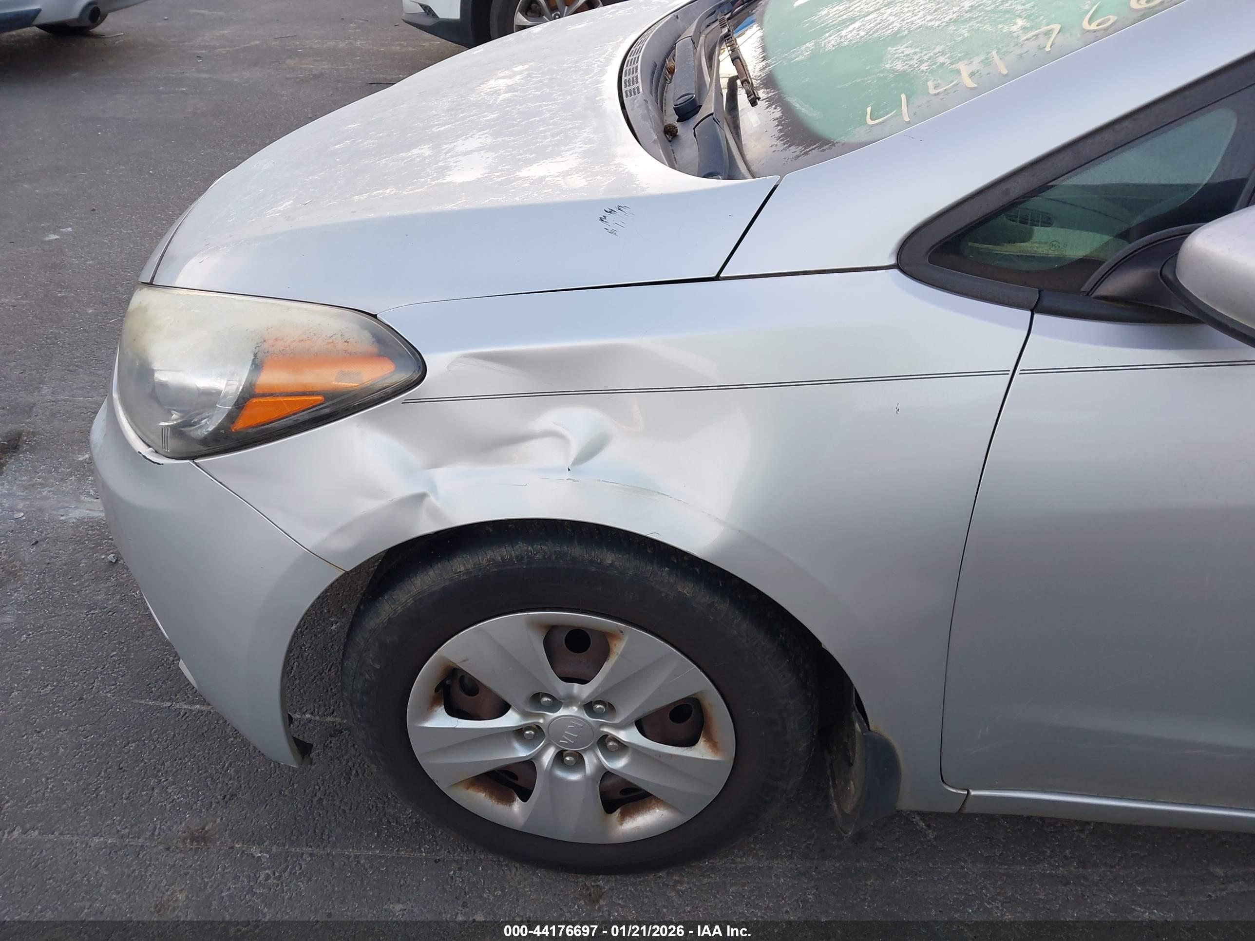 KIA FORTE image 6