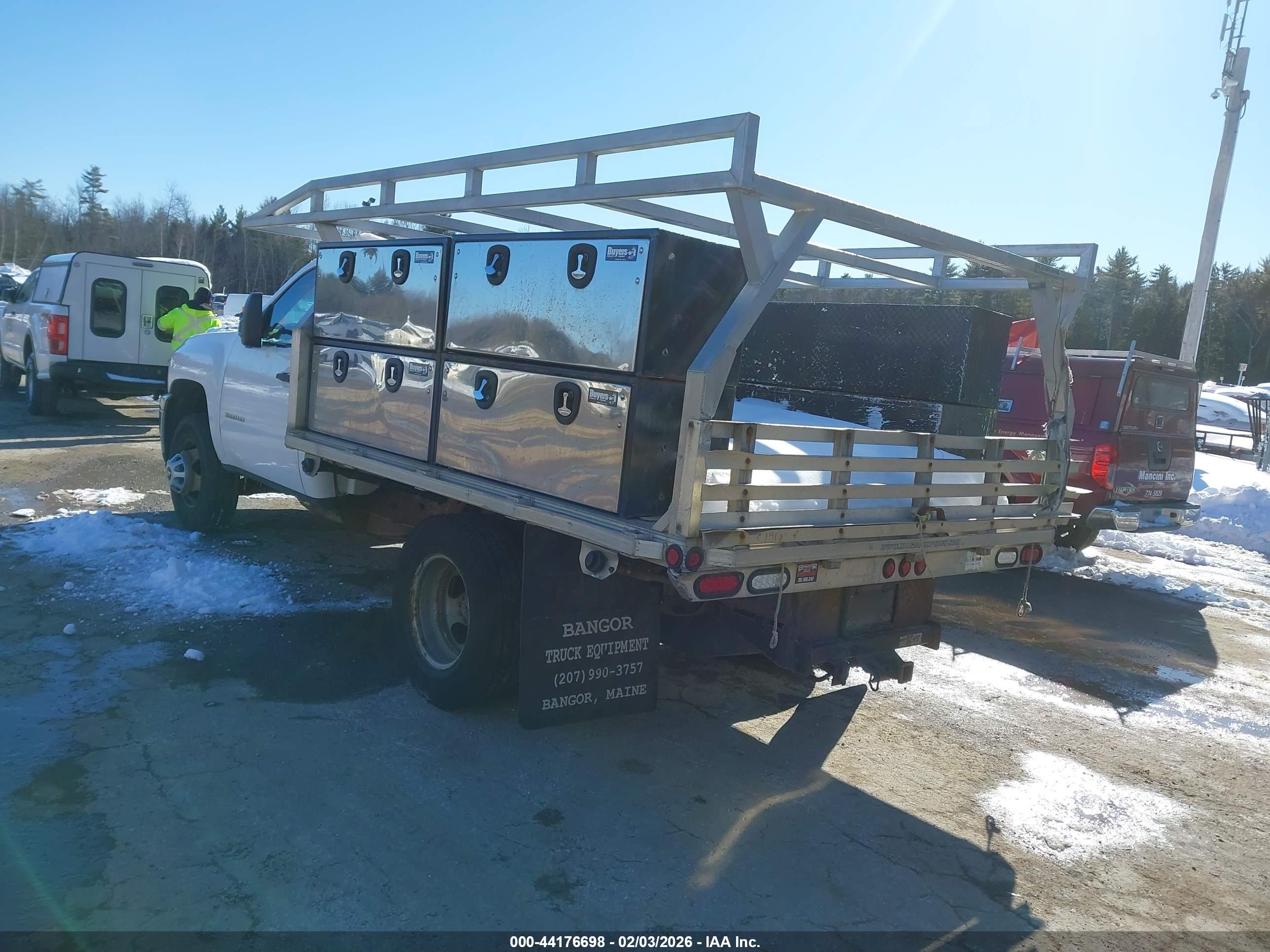 CHEVROLET SILVERADO image 3