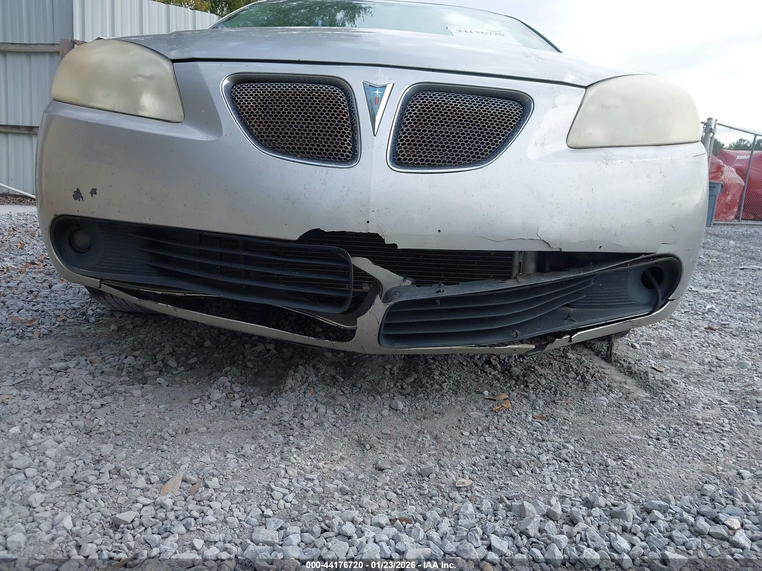 PONTIAC G6 image 6