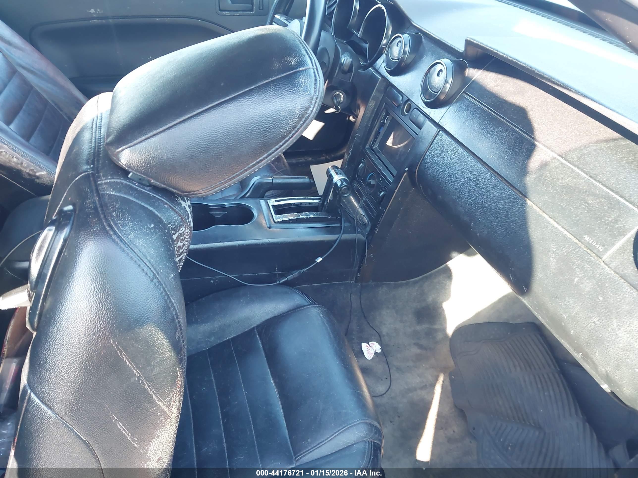 FORD MUSTANG image 5