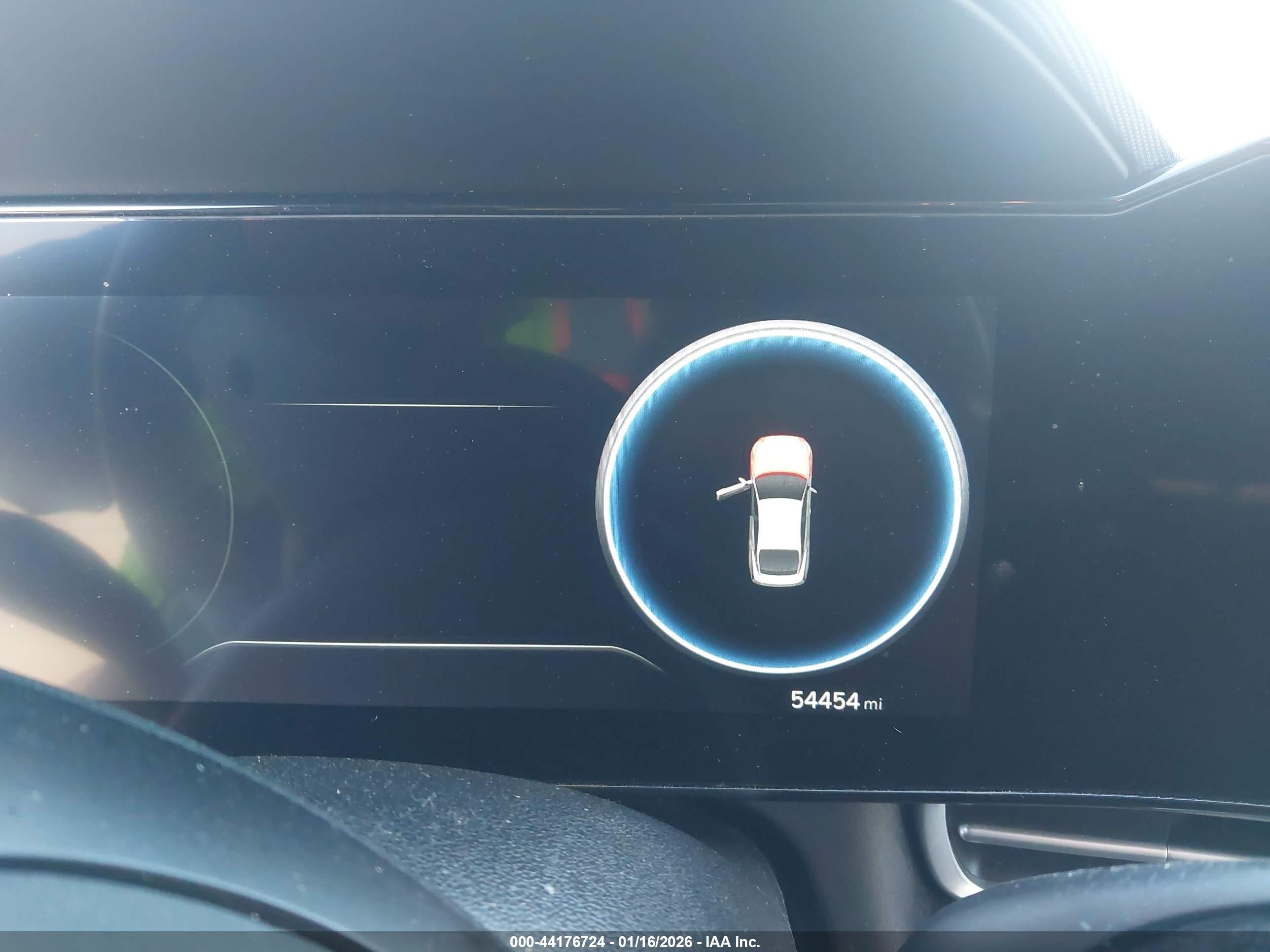 HYUNDAI ELANTRA image 7