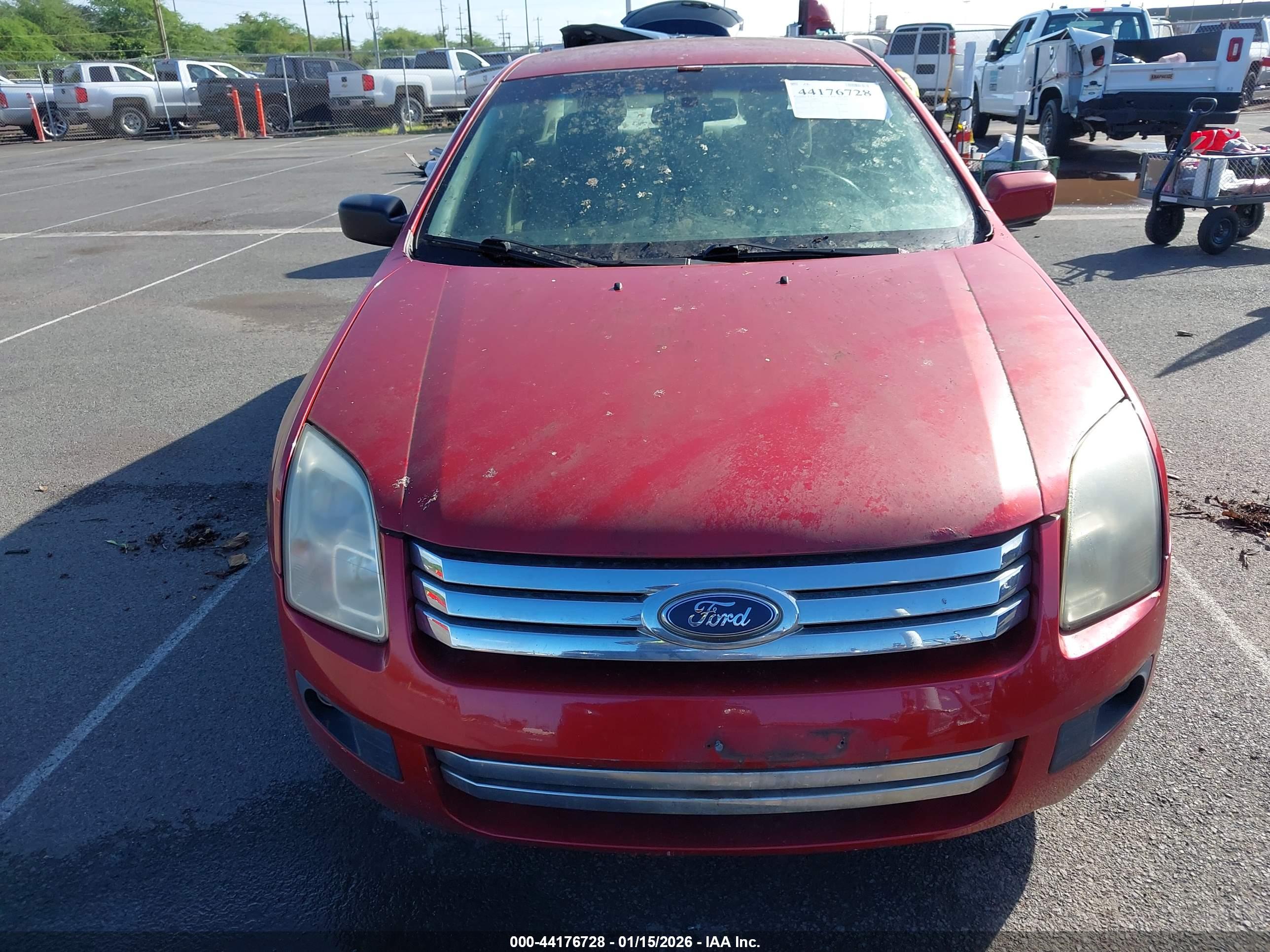 FORD FUSION image 6