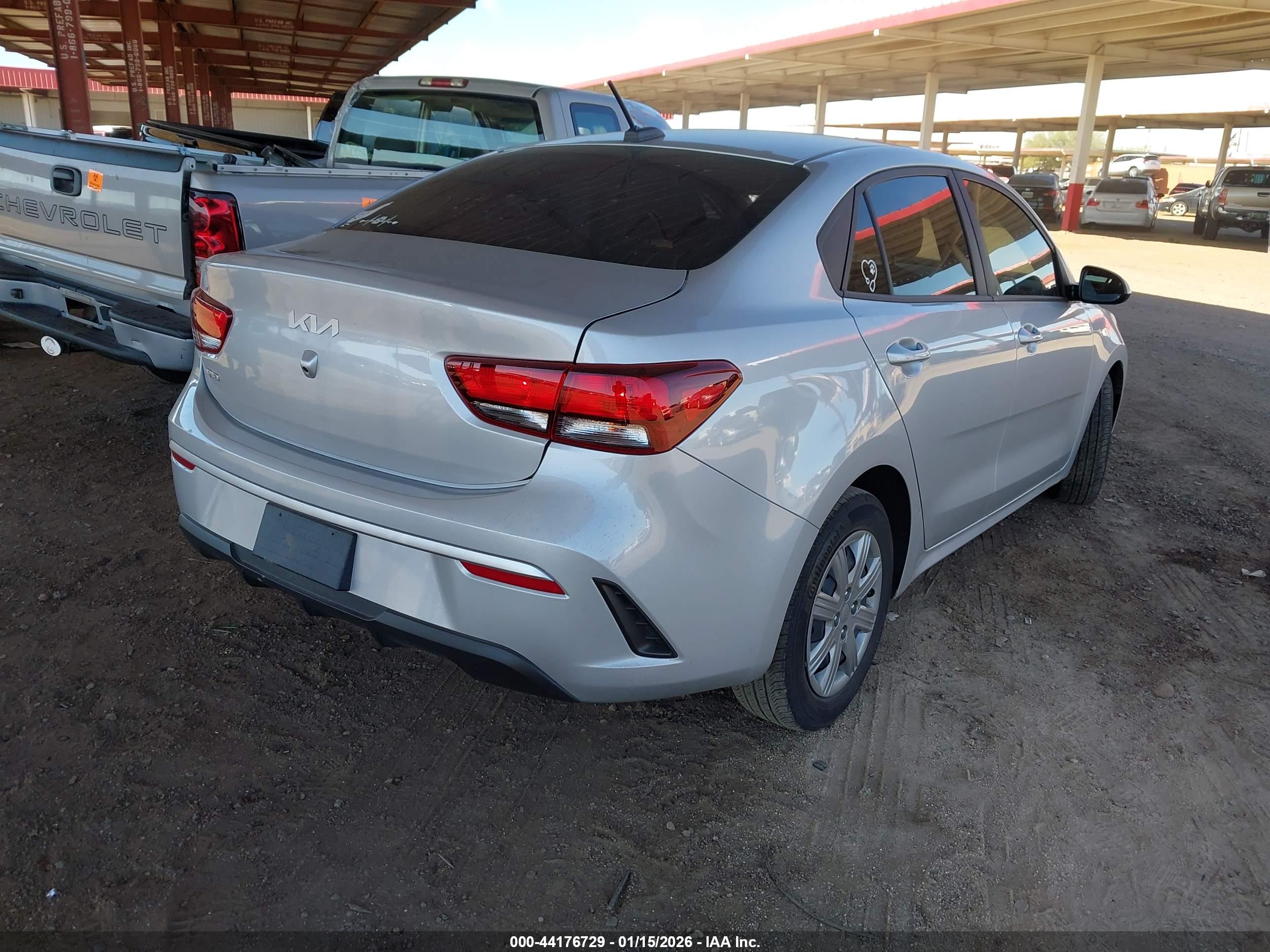 KIA RIO image 4