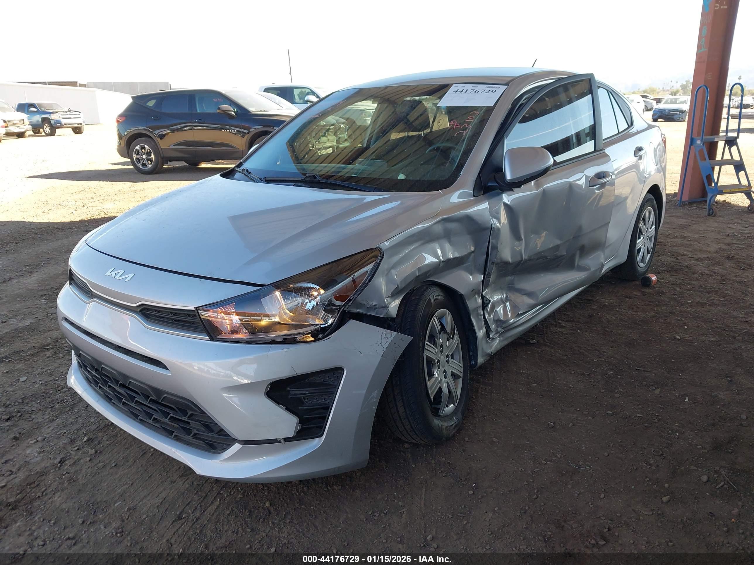 KIA RIO image 6