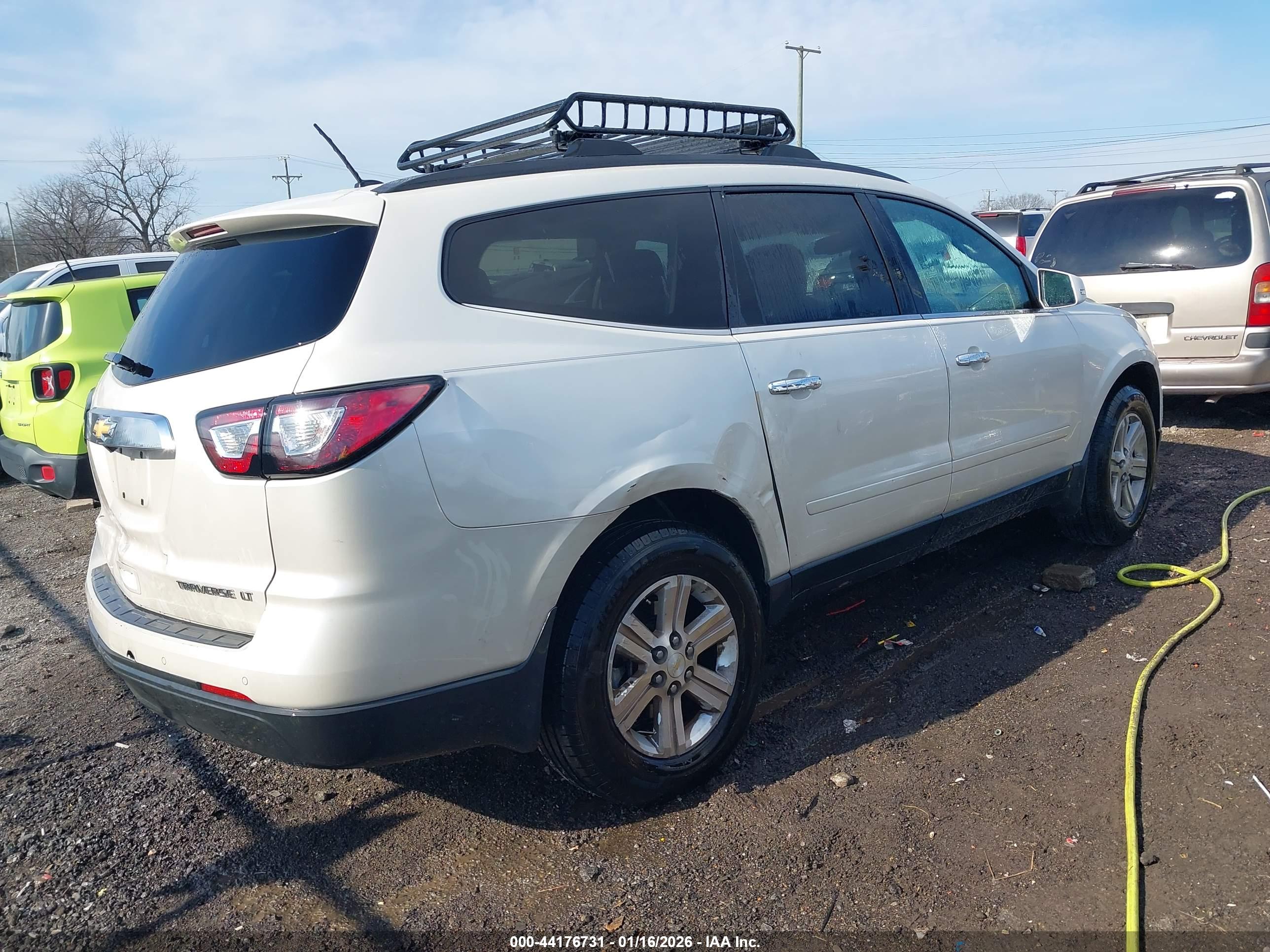 CHEVROLET TRAVERSE image 4