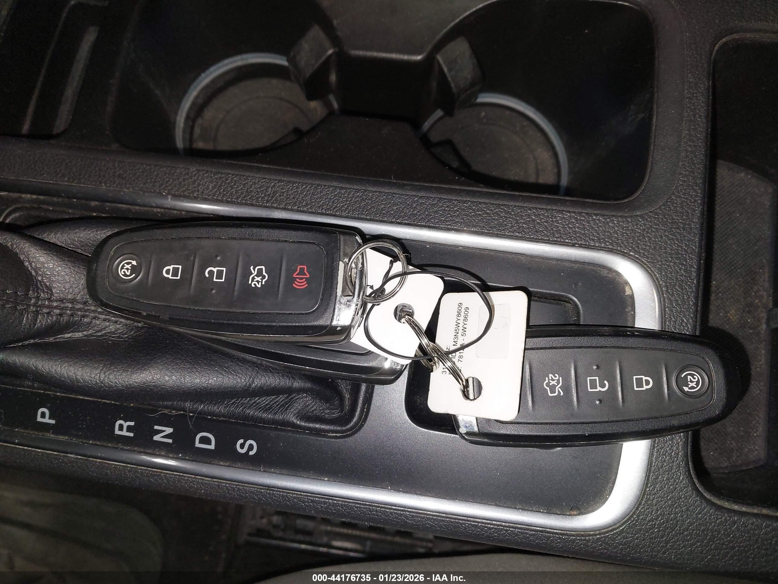 FORD ESCAPE image 11